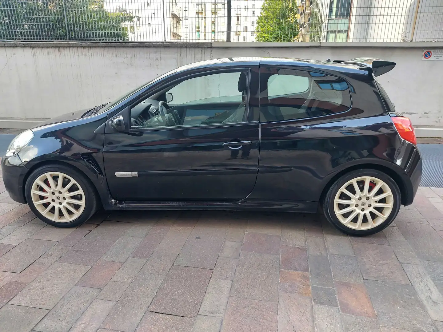 Renault Clio Clio III 2005 3p 2.0 16v RS Luxe 200cv Nero - 1