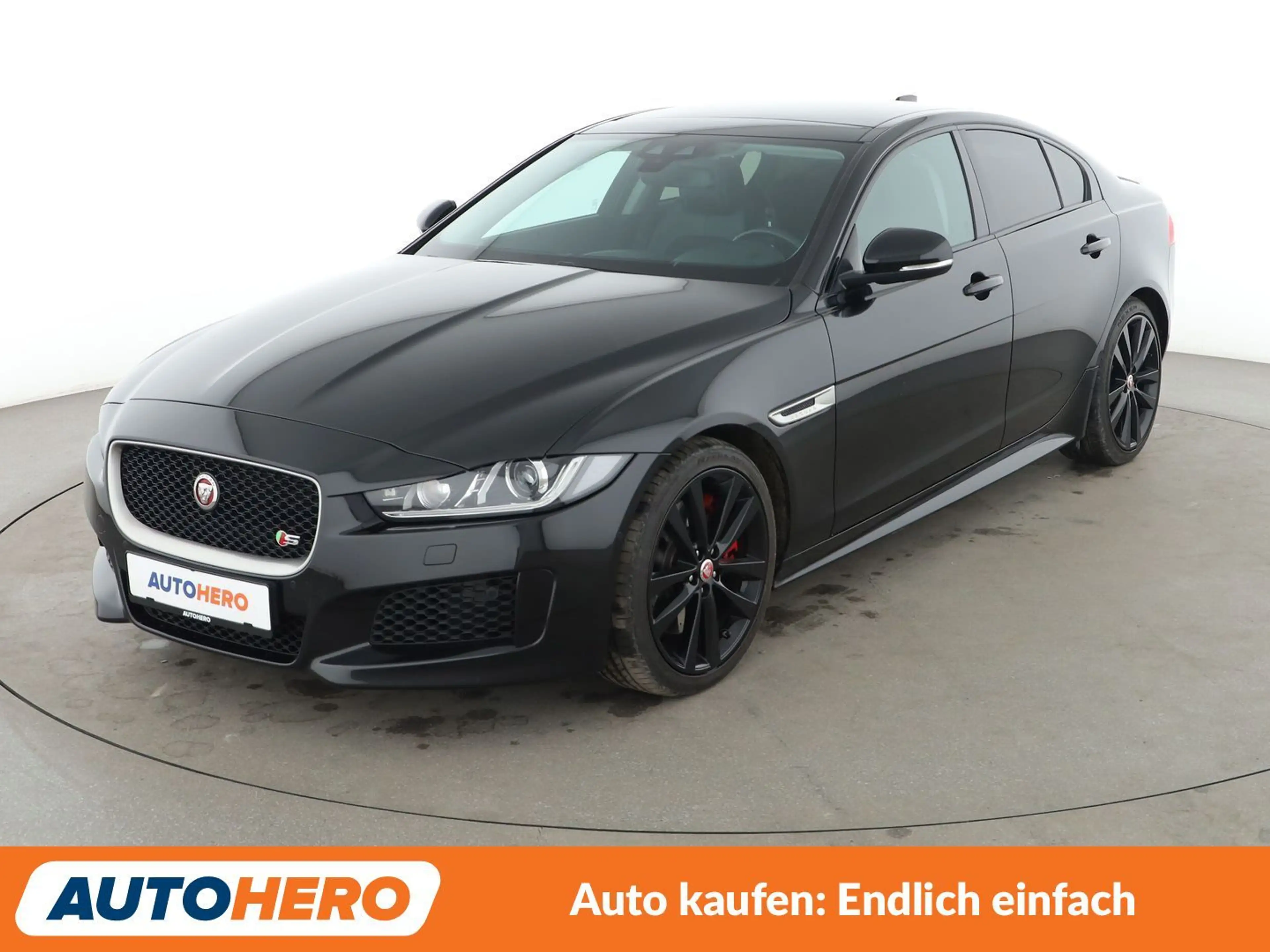 Jaguar XE 3.0 V6 S Aut.*NAVI*CAM*BiXENON*TEMPO*SHZ*LHZ*ALU*