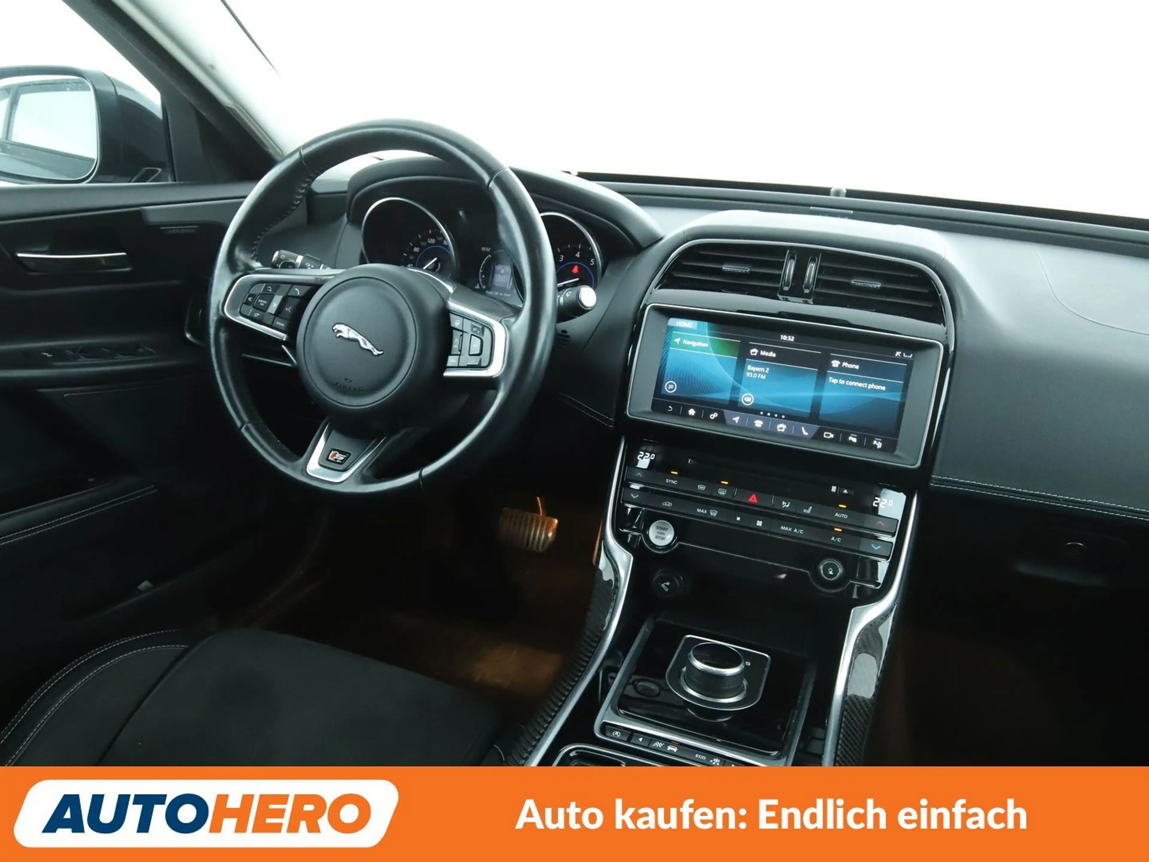 Jaguar XE 3.0 V6 S Aut.*NAVI*CAM*BiXENON*TEMPO*SHZ*LHZ*ALU* — photo 13