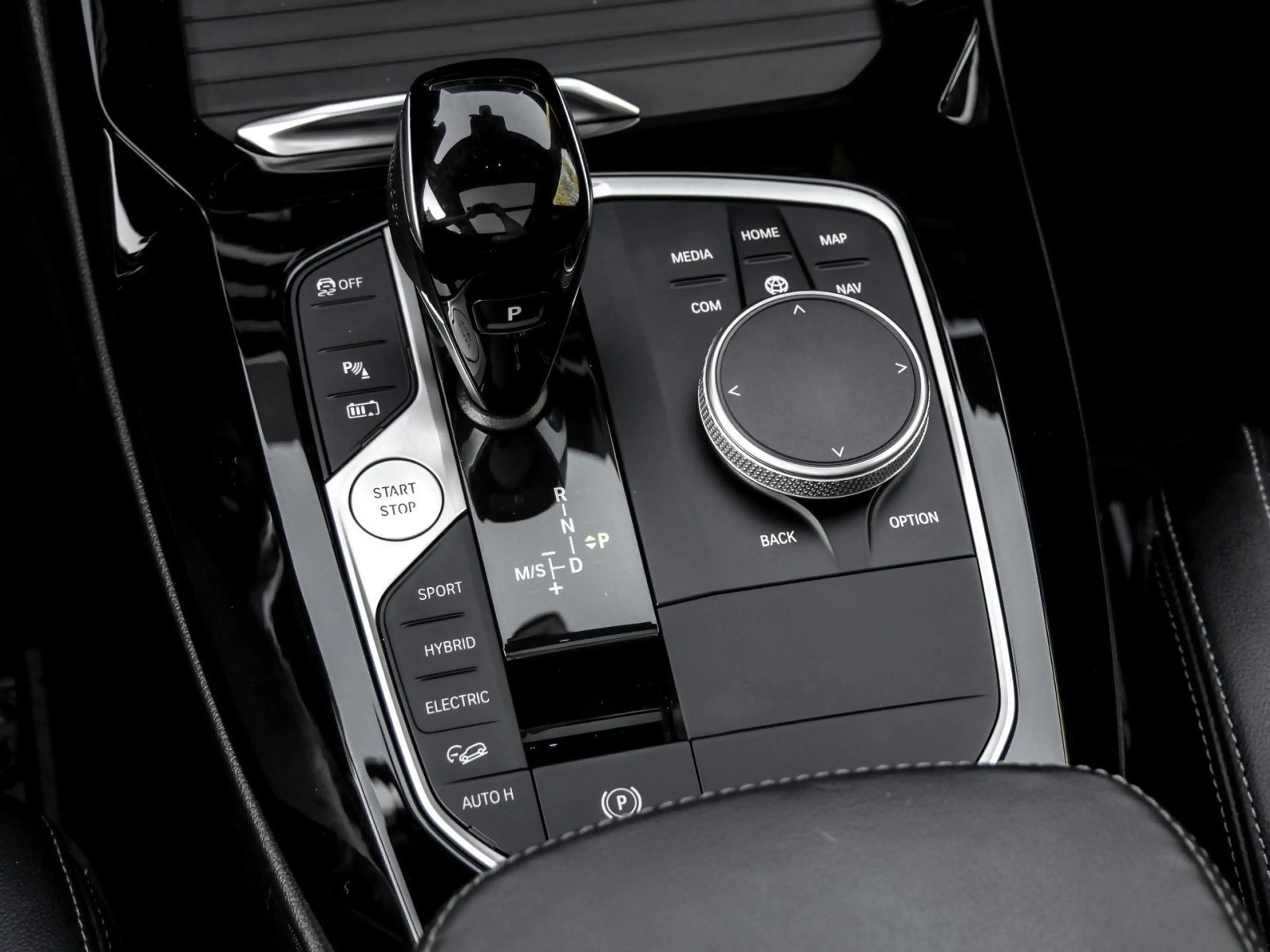 BMW X3 xDrive30e M Sport+LC Prof.+Head-Up+Pano+Kamera+LED — photo 13