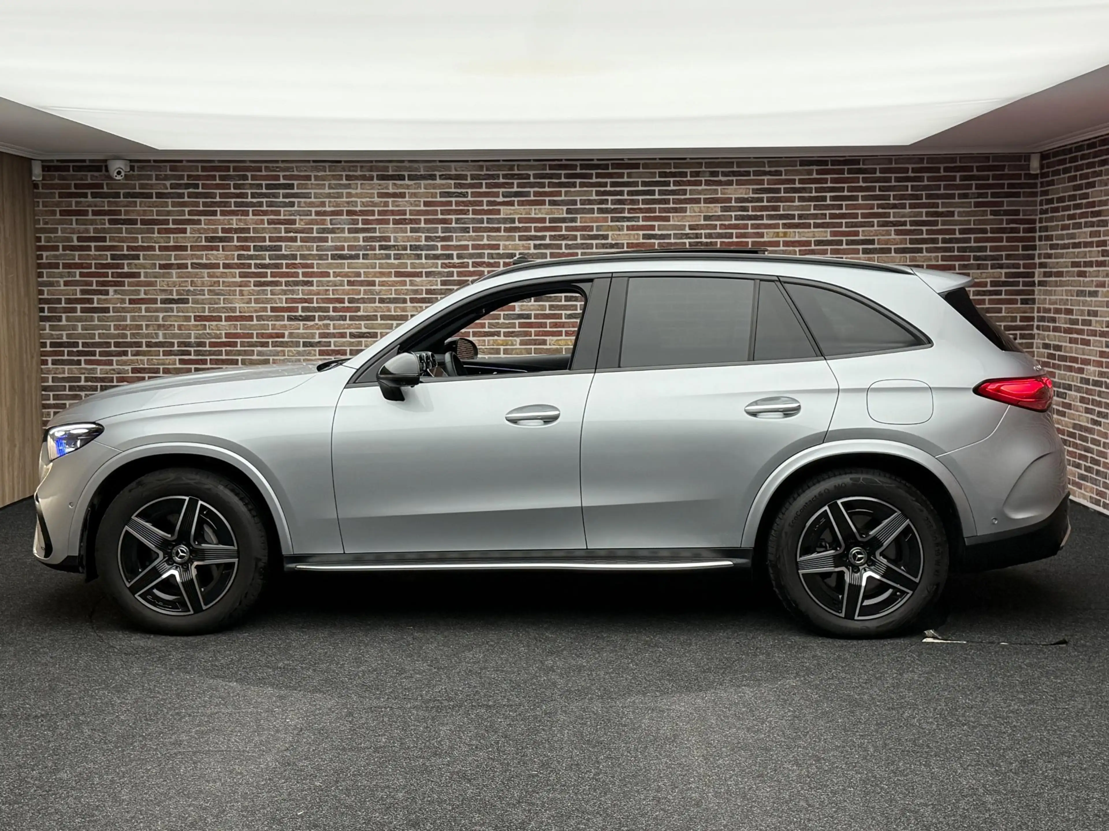 Mercedes-Benz GLC 400 400e 4MATIC AMG Line | Pano | 360 | Trekhaak | Bur — photo 6