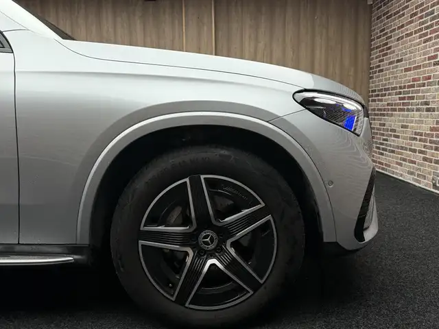 Mercedes-Benz GLC Class view 8