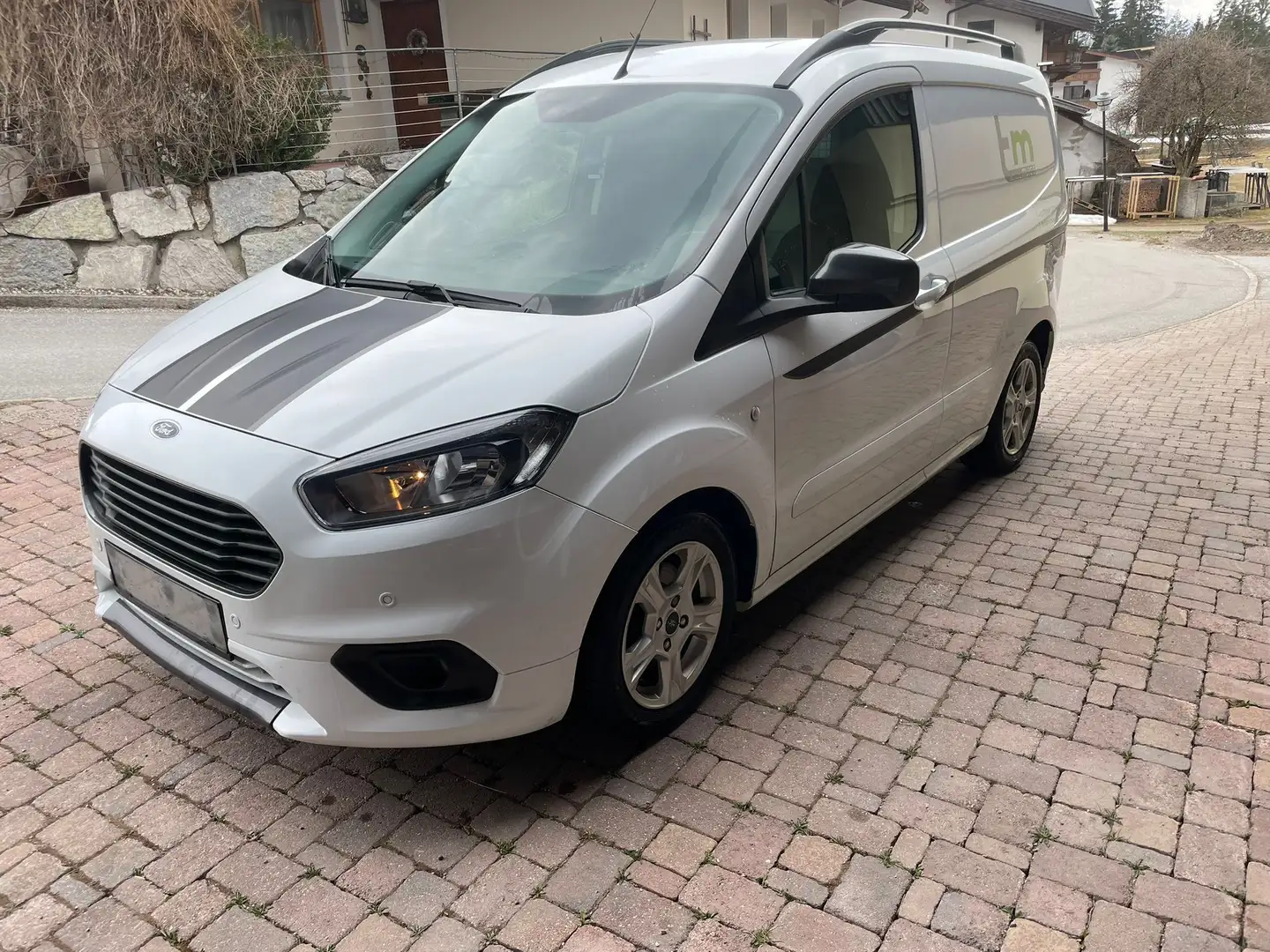 Ford Transit Courier Ecoboost 1.0 Sport Weiß - 2