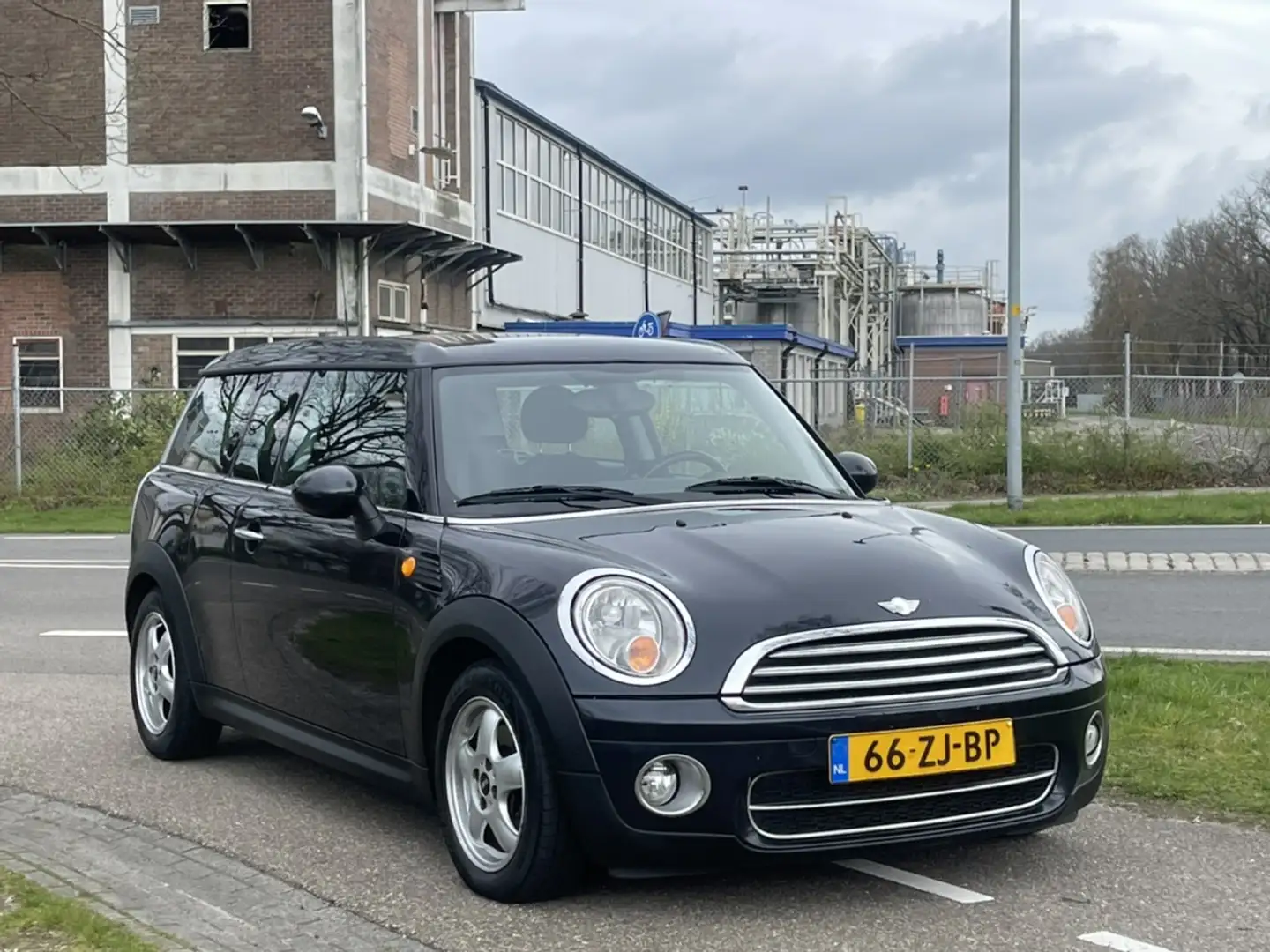 MINI Cooper D Clubman 1.6 Pepper | Airco | Negro - 1