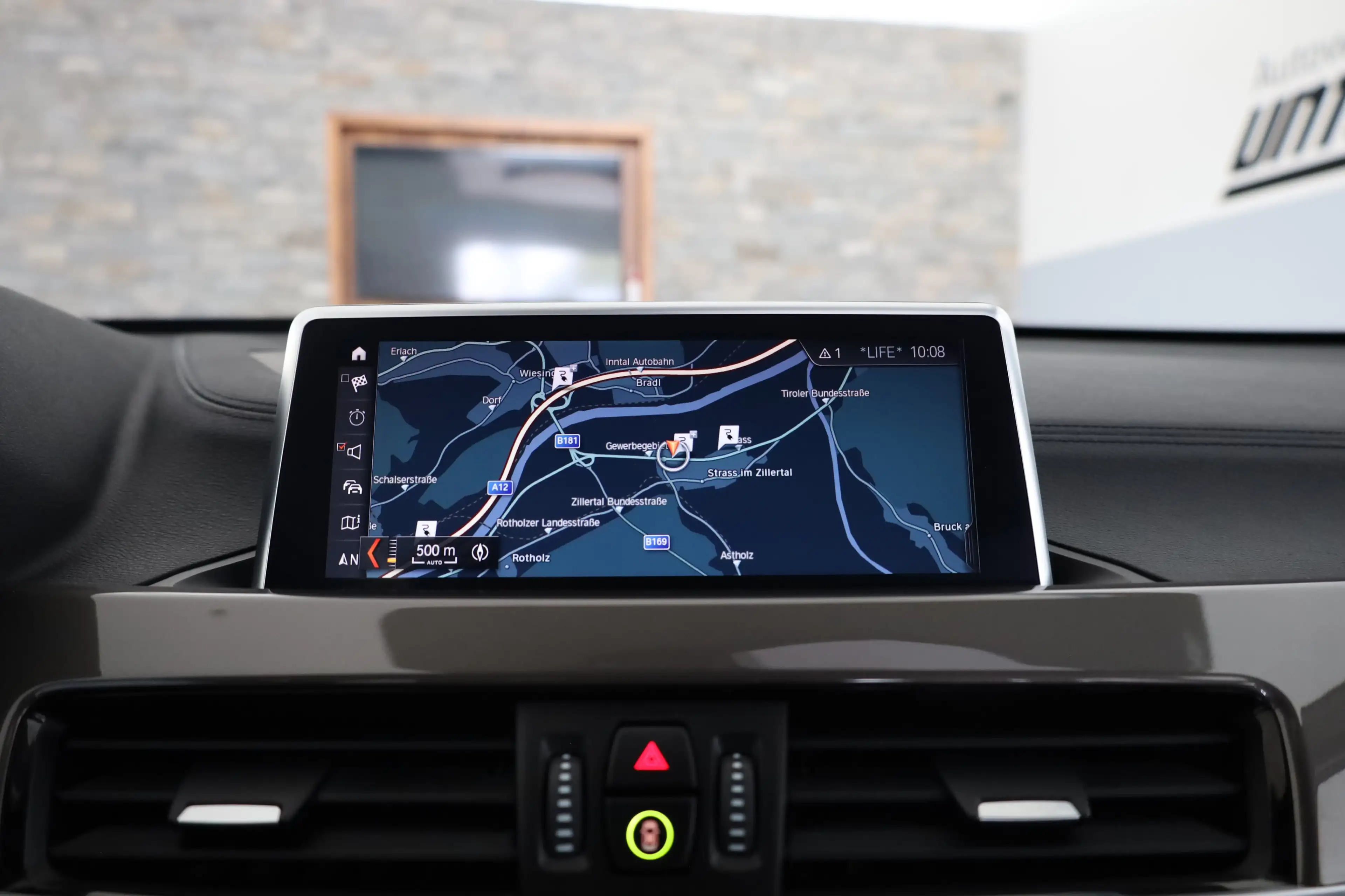 BMW X1 xDrive25e xLine — photo 13