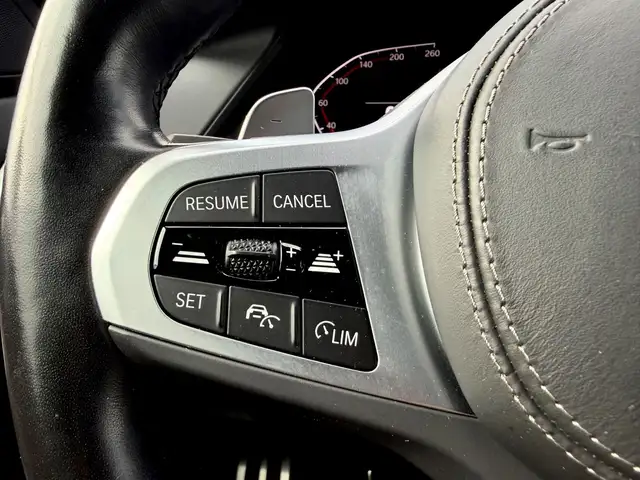 BMW X6 view 15