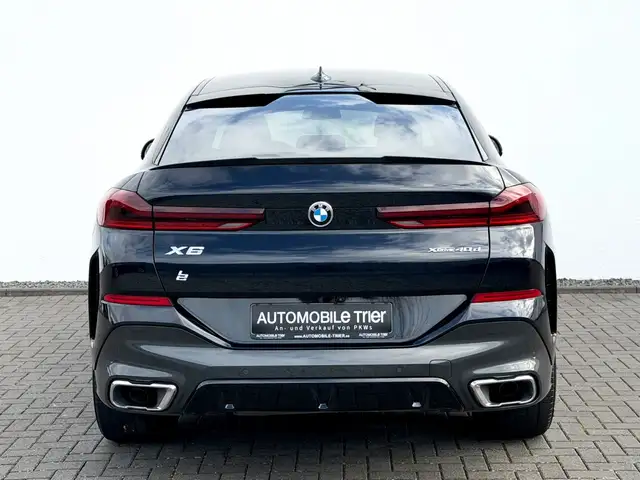 BMW X6 view 6