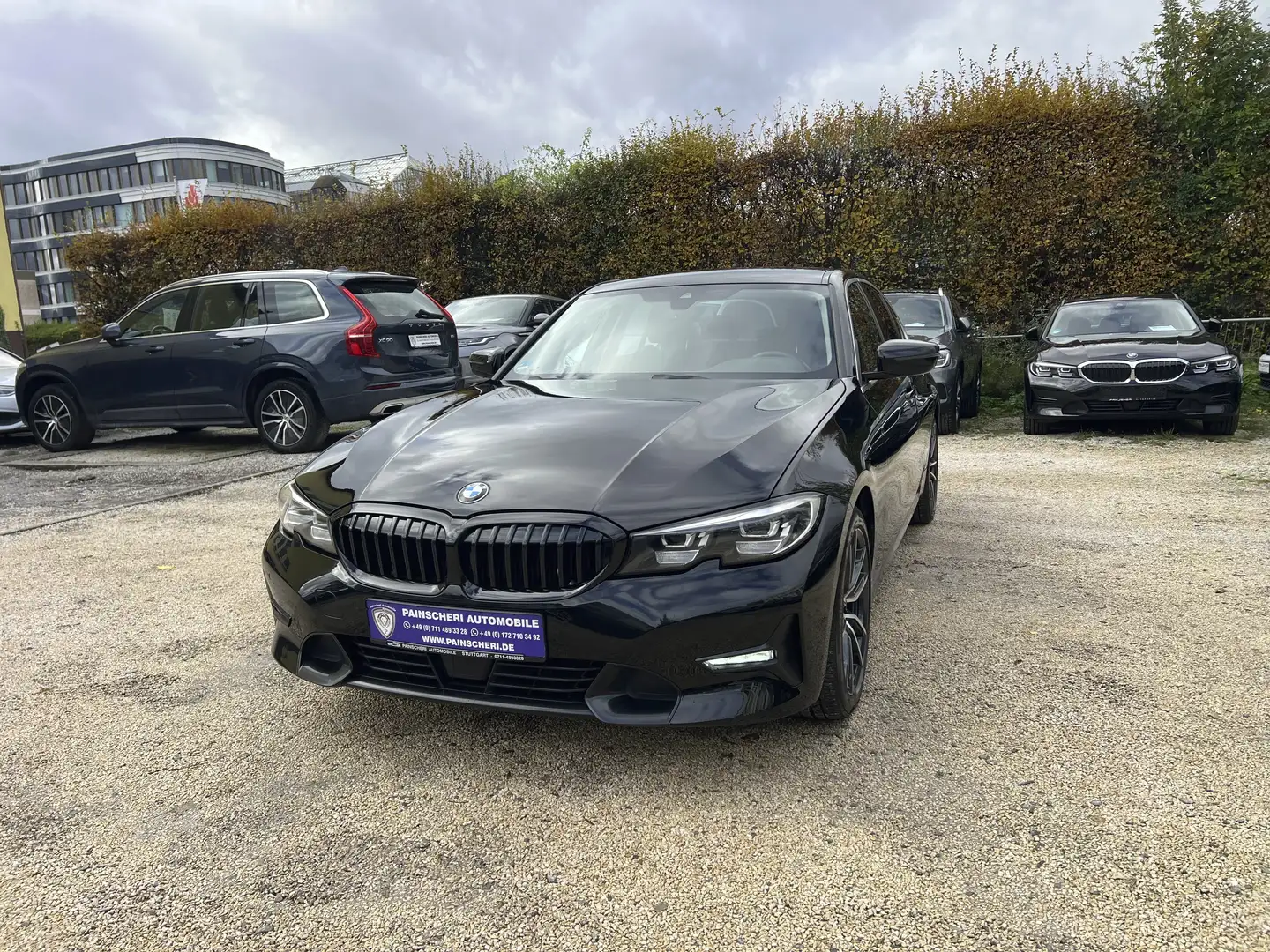 BMW 318 d Lim. Sport Line Aut. ACC+LEDER+AMBIENTE+SPURAS. Schwarz - 2
