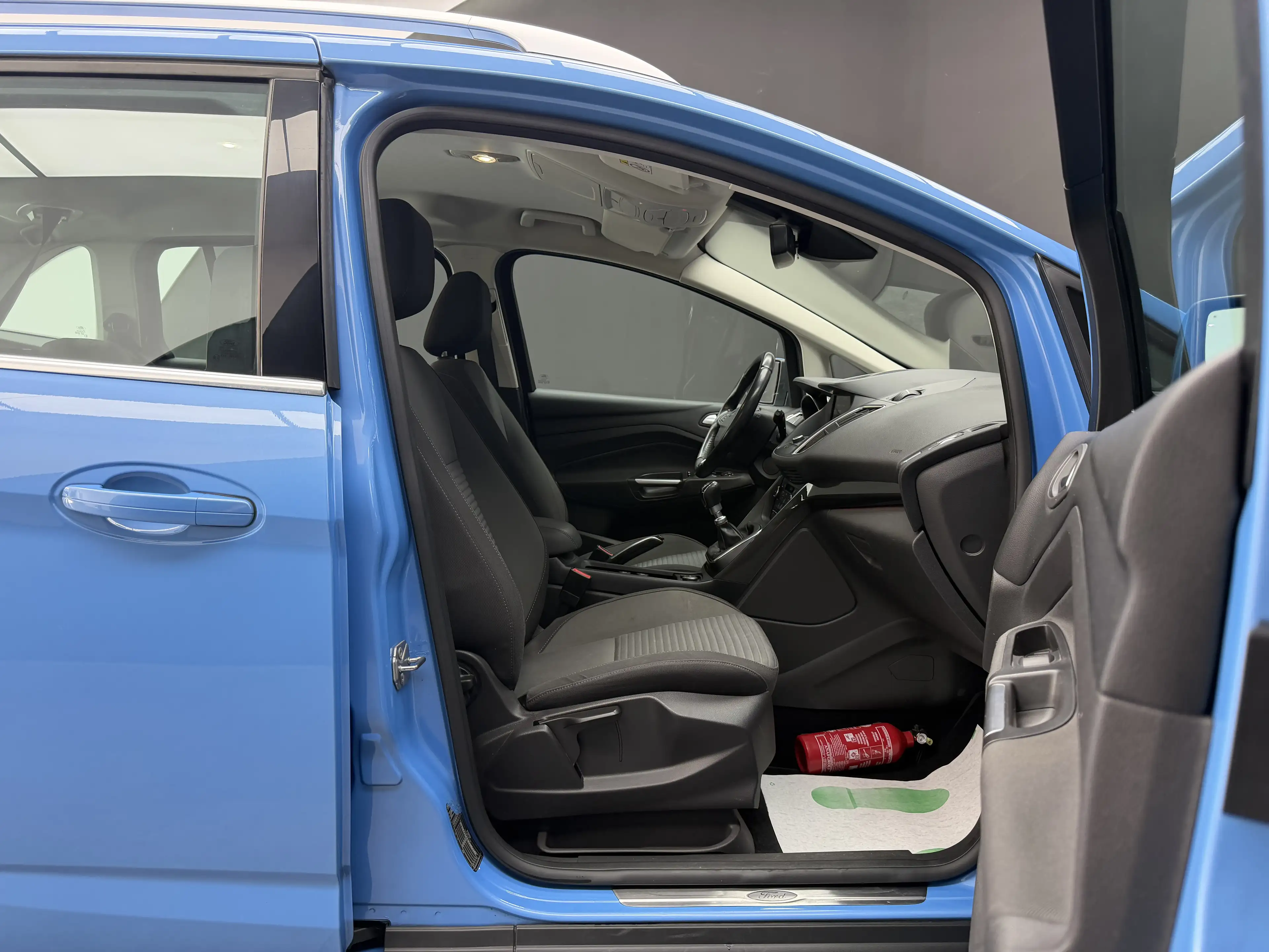 Ford Grand C-Max 1.5 EcoBoost Titanium * 1ER PROP + GPS + GARANTIE — photo 9