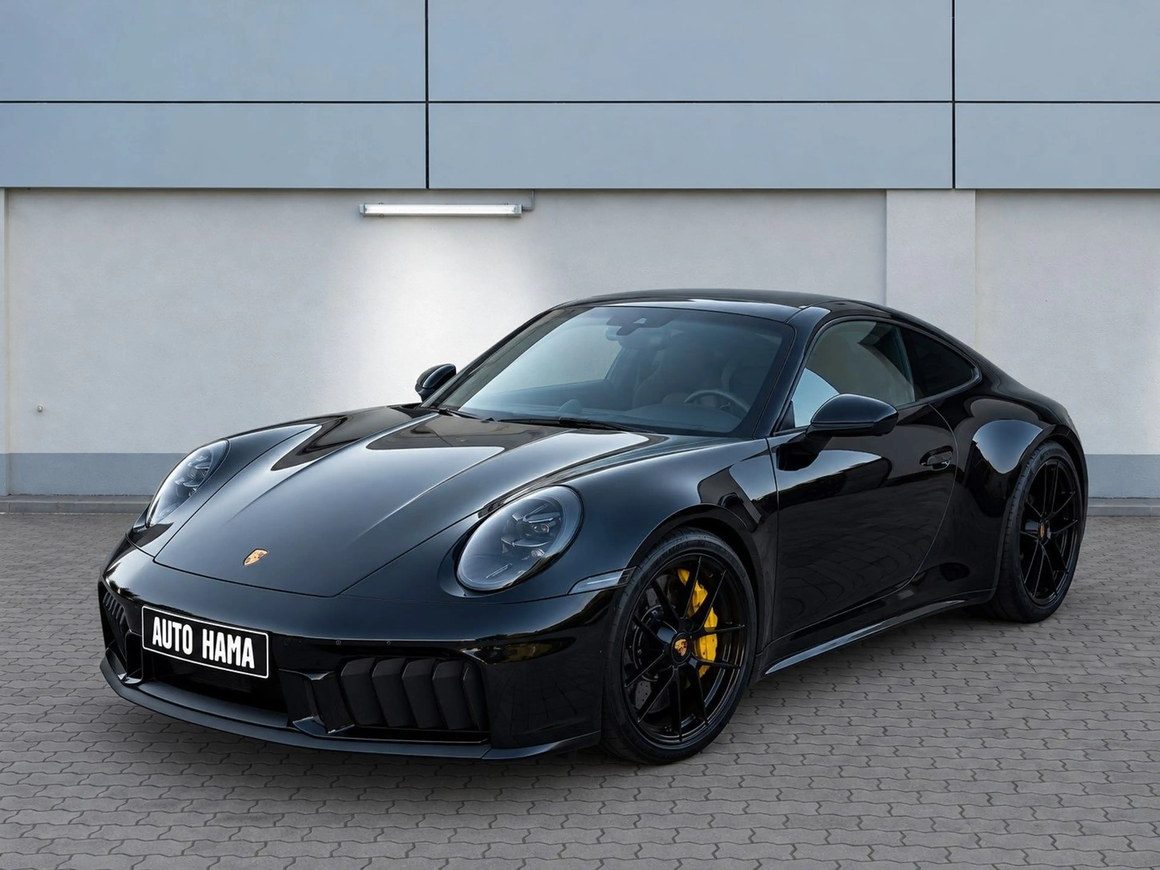 Porsche 992 911 Carrera 4 GTS T-Hybrid *LUFT*KERAM*18-WEG*GA