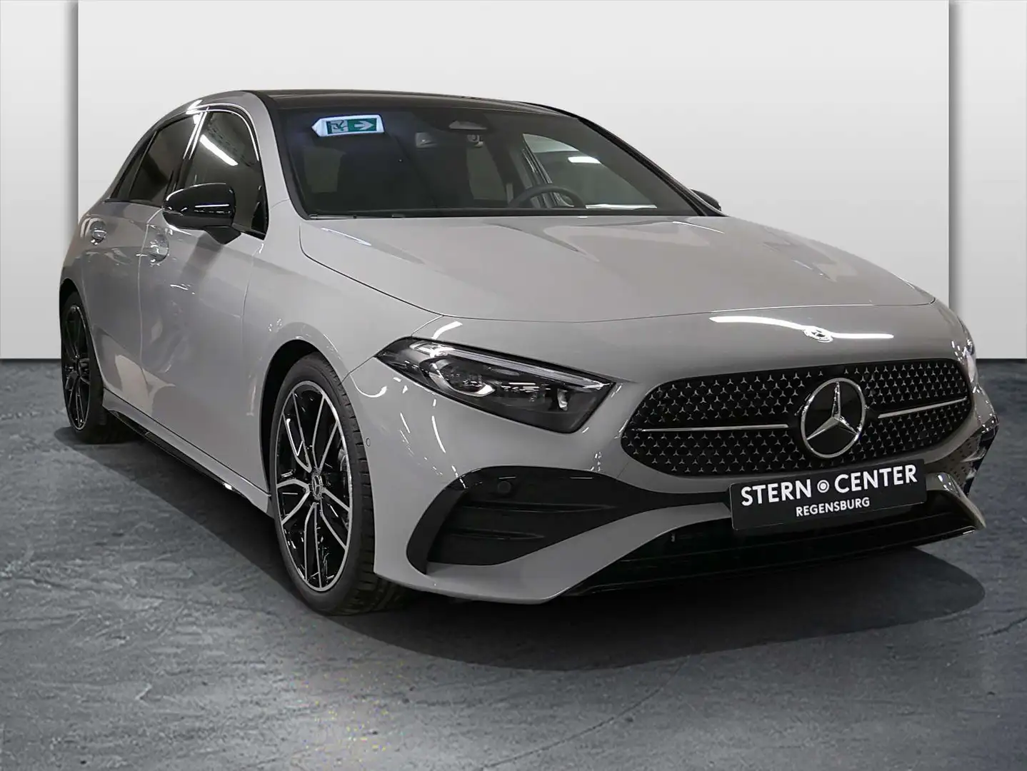 Mercedes-Benz A 200 Kompaktlimo AMG+MEMORY+PANO+MULTIBEAM+19"+ Grau - 2