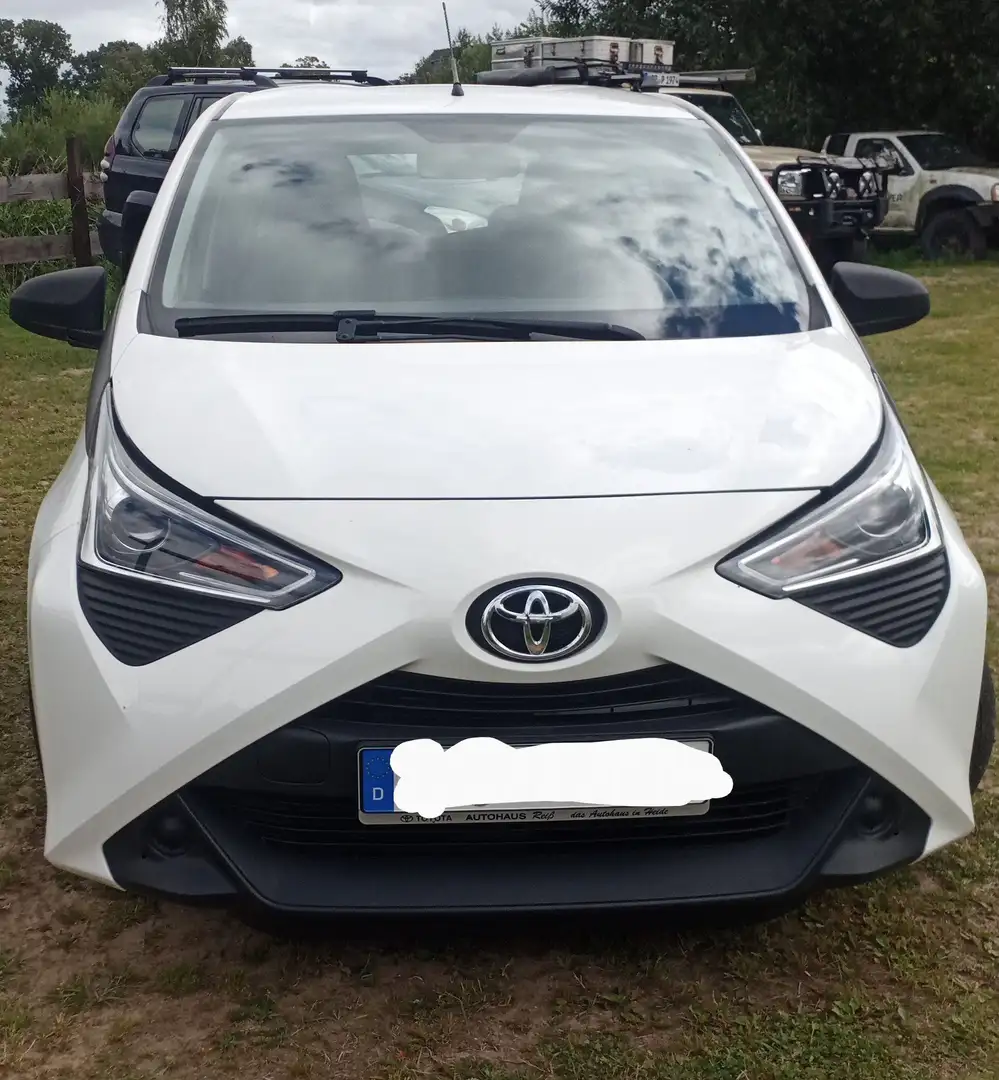 Toyota Aygo Aygo 5-Türer x-business Weiß - 1