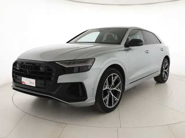 Audi Q8 55TFSI 340CV quattro tiptronic Sport