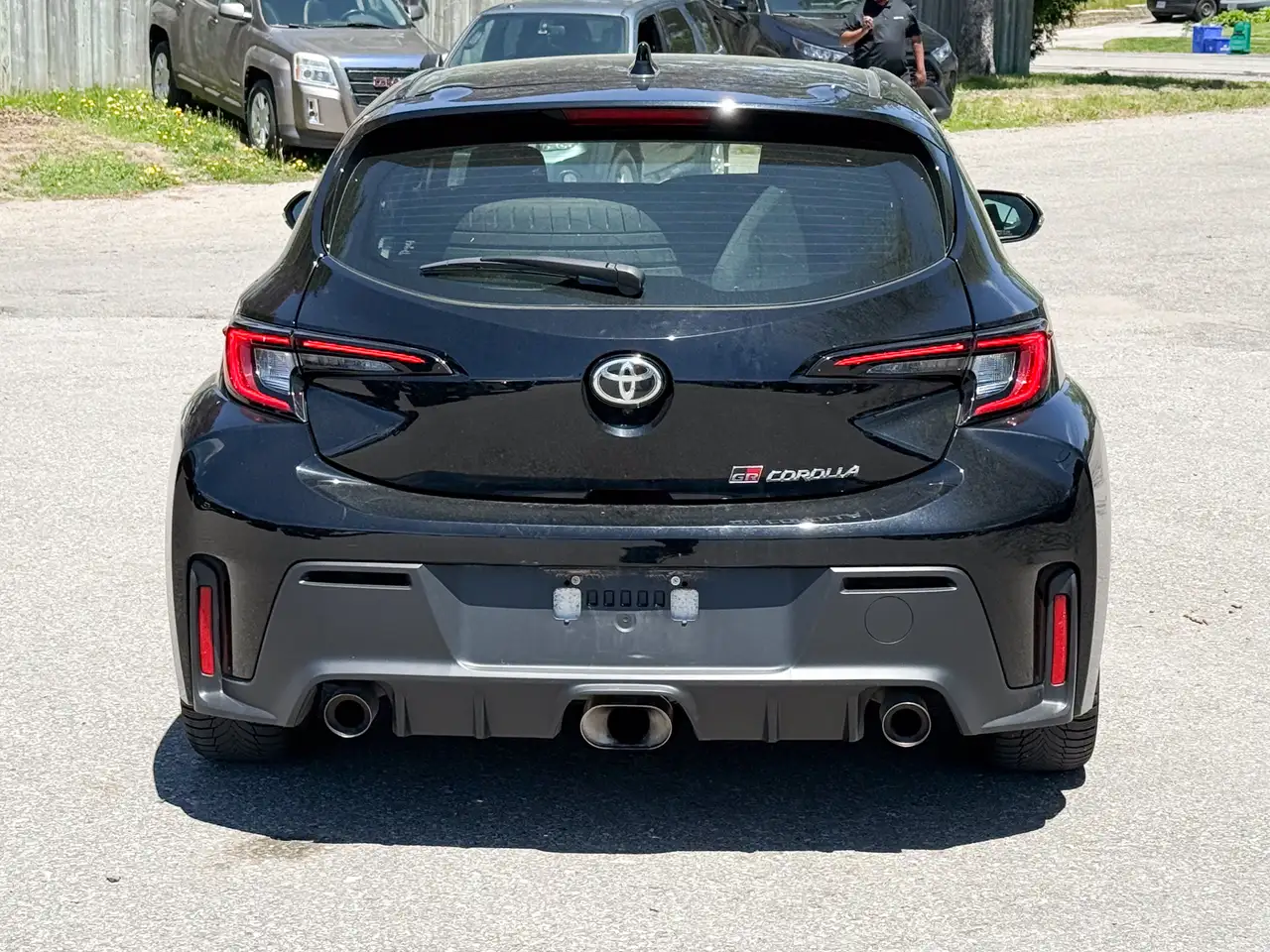 Toyota GR Corolla снимка Toyota GR Corolla
