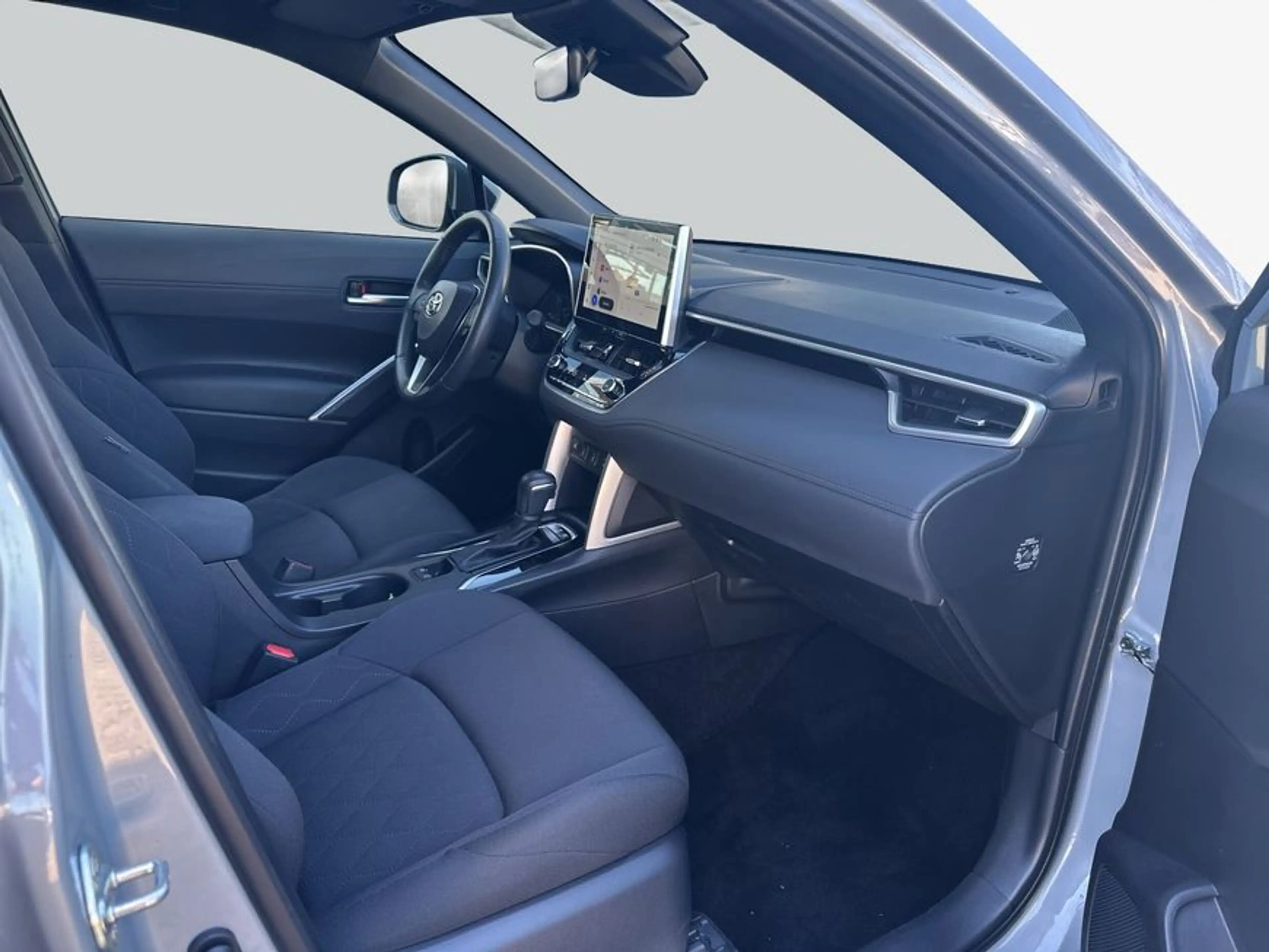Toyota Corolla Cross Hybrid 2.0 VVT-i Team Deutschland — photo 12