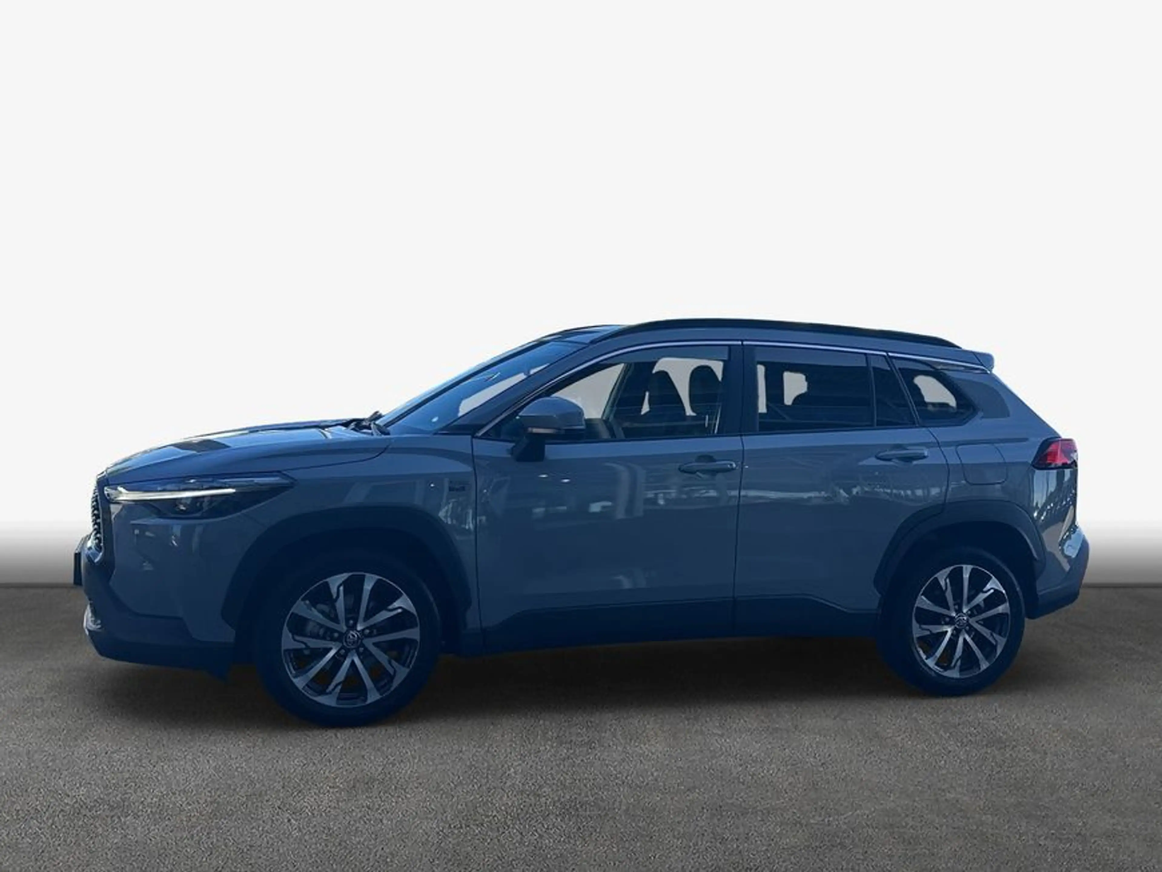 Toyota Corolla Cross Hybrid 2.0 VVT-i Team Deutschland — photo 4