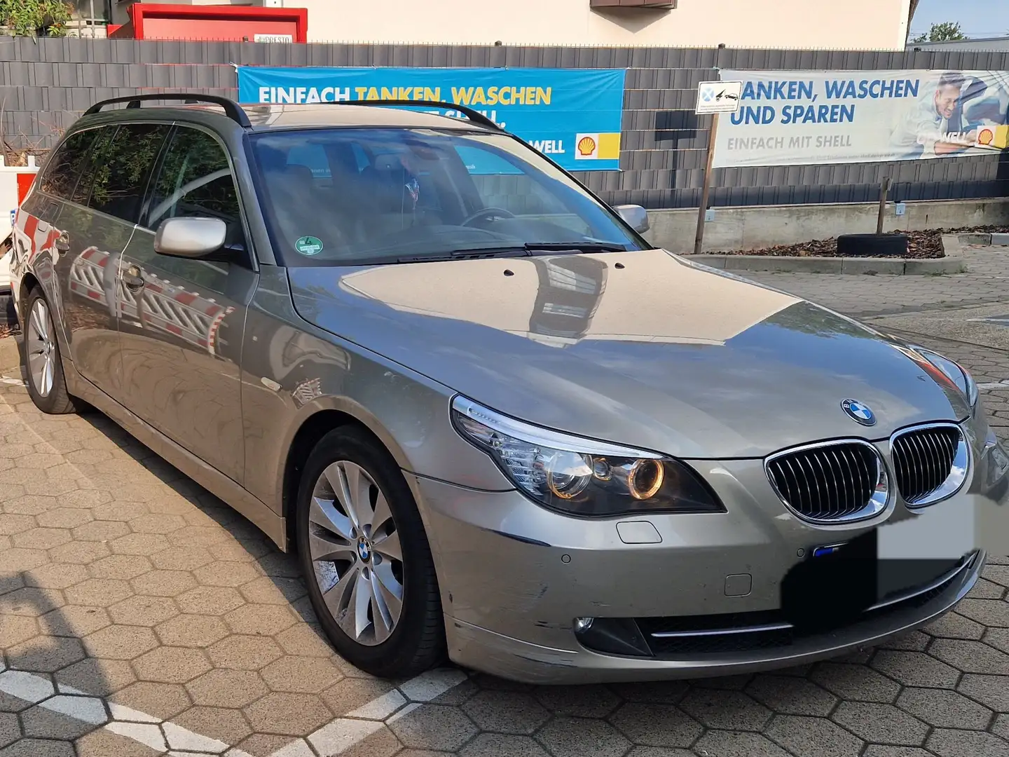 BMW 525 525d Touring Aut. Edition Lifestyle, Panoramadach Bronze - 2