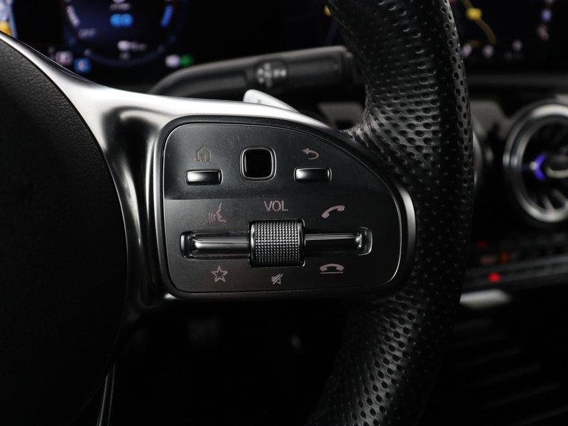 Mercedes-Benz CLA 250 Shooting Brake e AMG Line | SOH 92.9% | Trekhaak | — photo 24