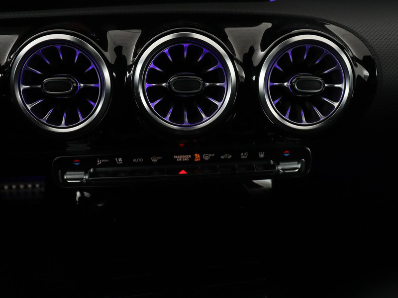 Mercedes-Benz CLA 250 Shooting Brake e AMG Line | SOH 92.9% | Trekhaak | — photo 41