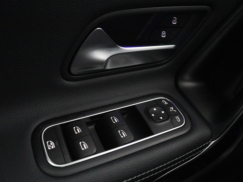 Mercedes-Benz CLA 250 Shooting Brake e AMG Line | SOH 92.9% | Trekhaak | — photo 45