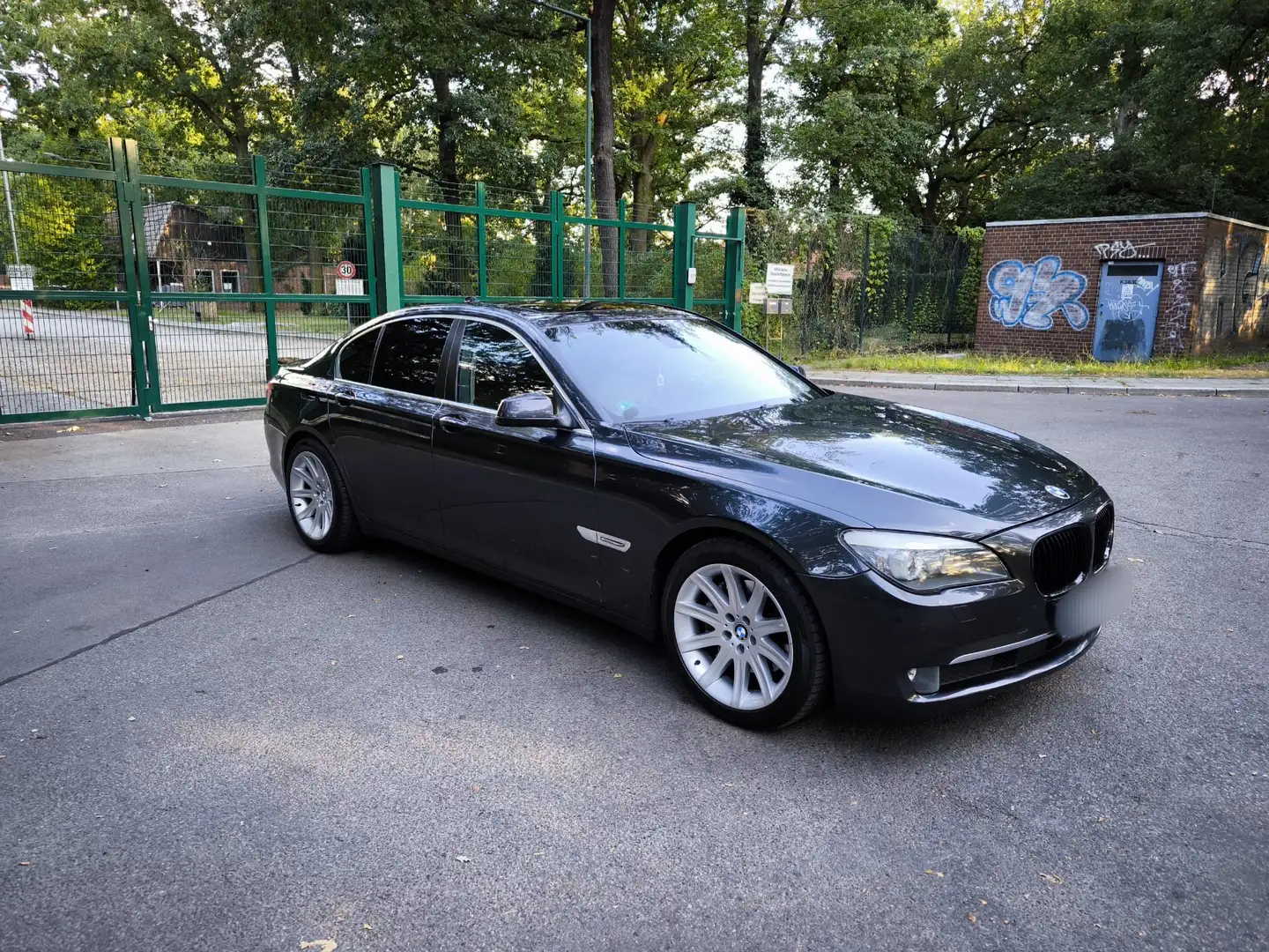 BMW 740 740d - 2
