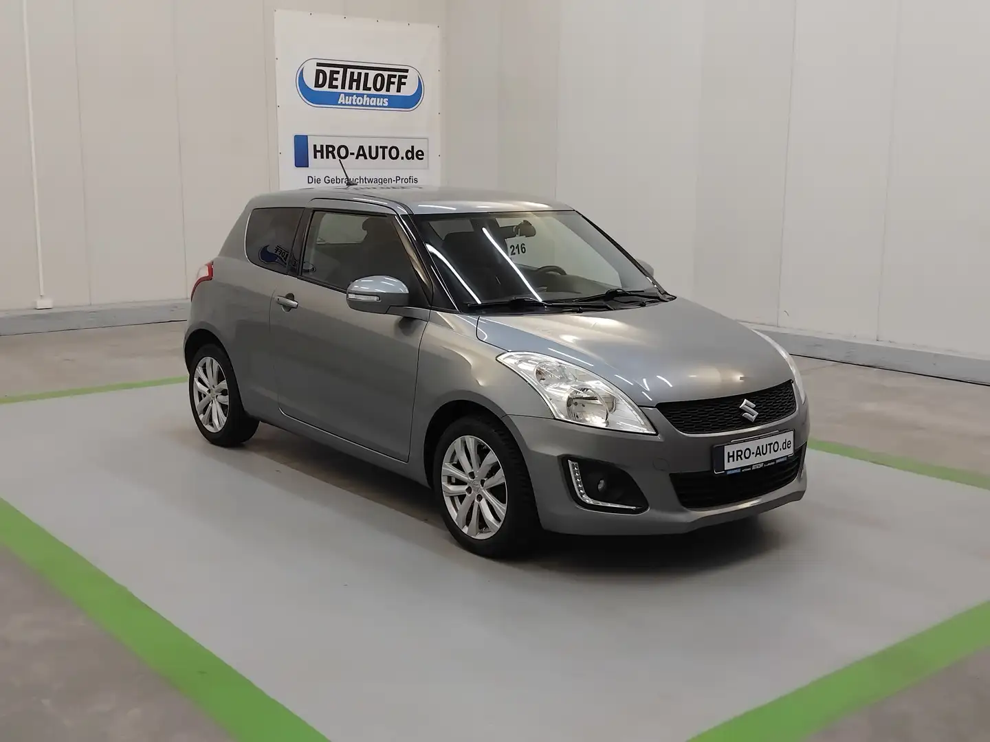 Suzuki Swift 1.2 Grau - 1