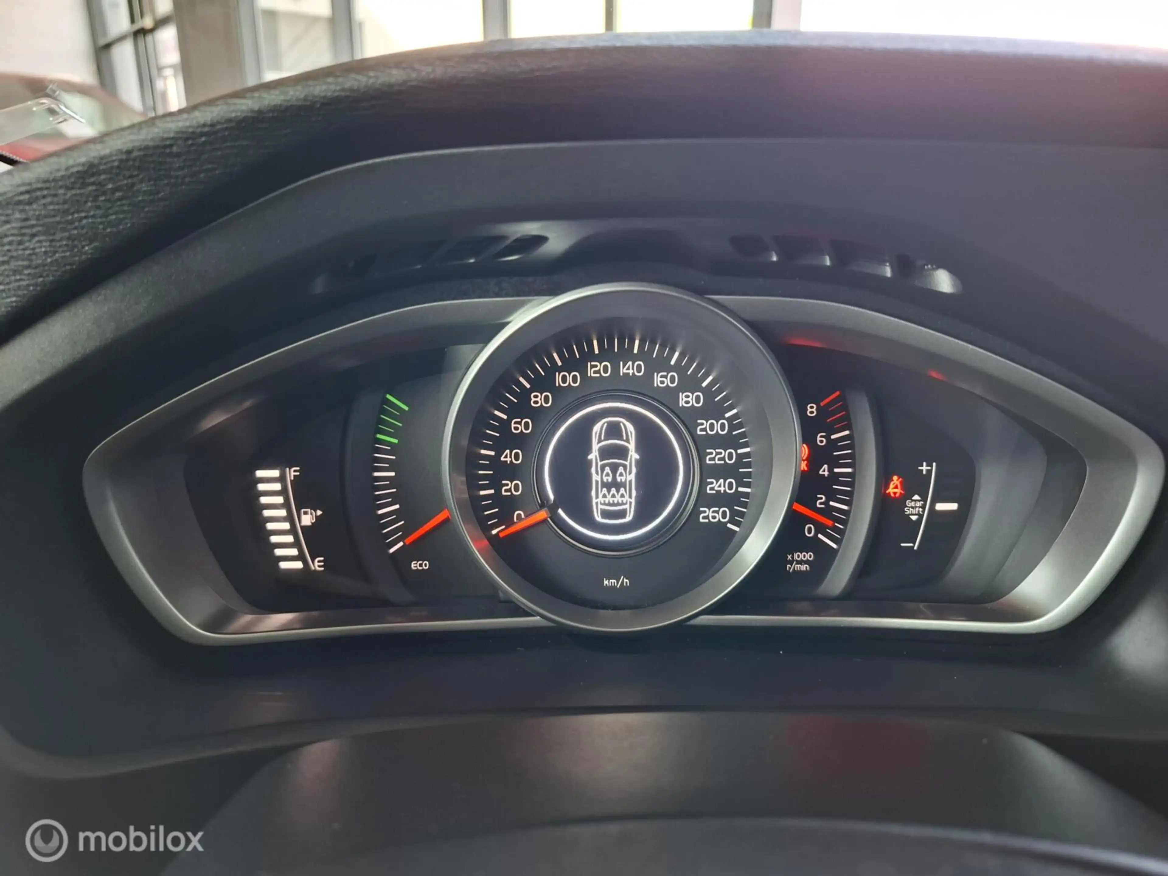 Volvo V40 2.0 T2 Momentum | PARK. SENSOR - RIJKLAARPRIJS — photo 11
