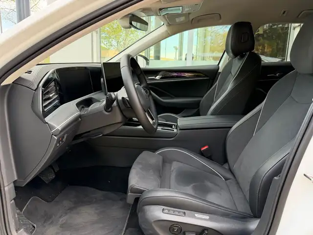 Volkswagen Passat view 10