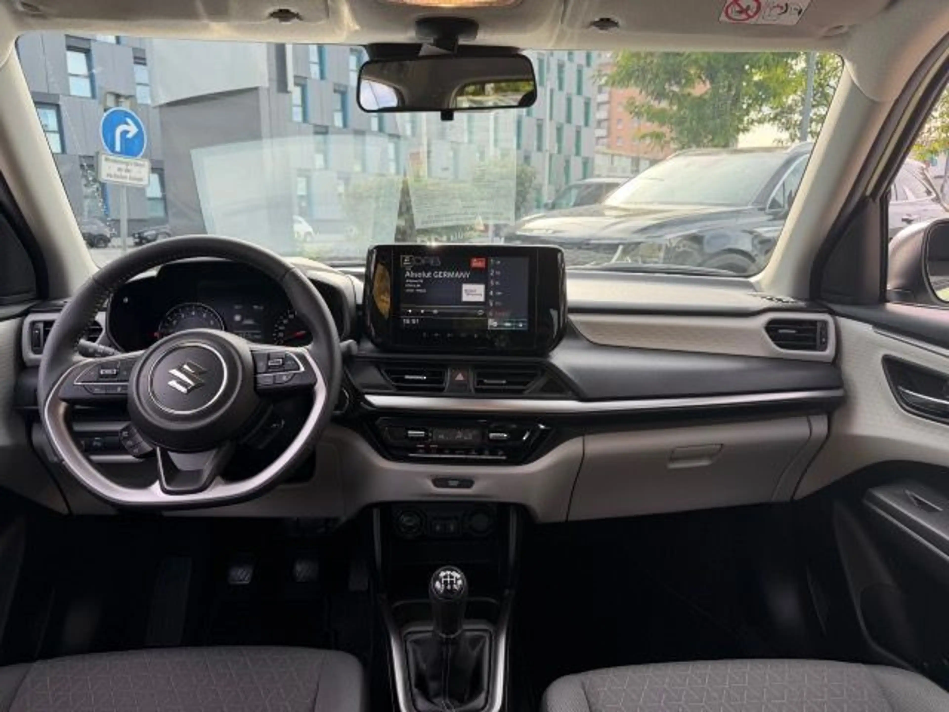 Suzuki Swift SWIFT COMFORT+ HYBRID — photo 25
