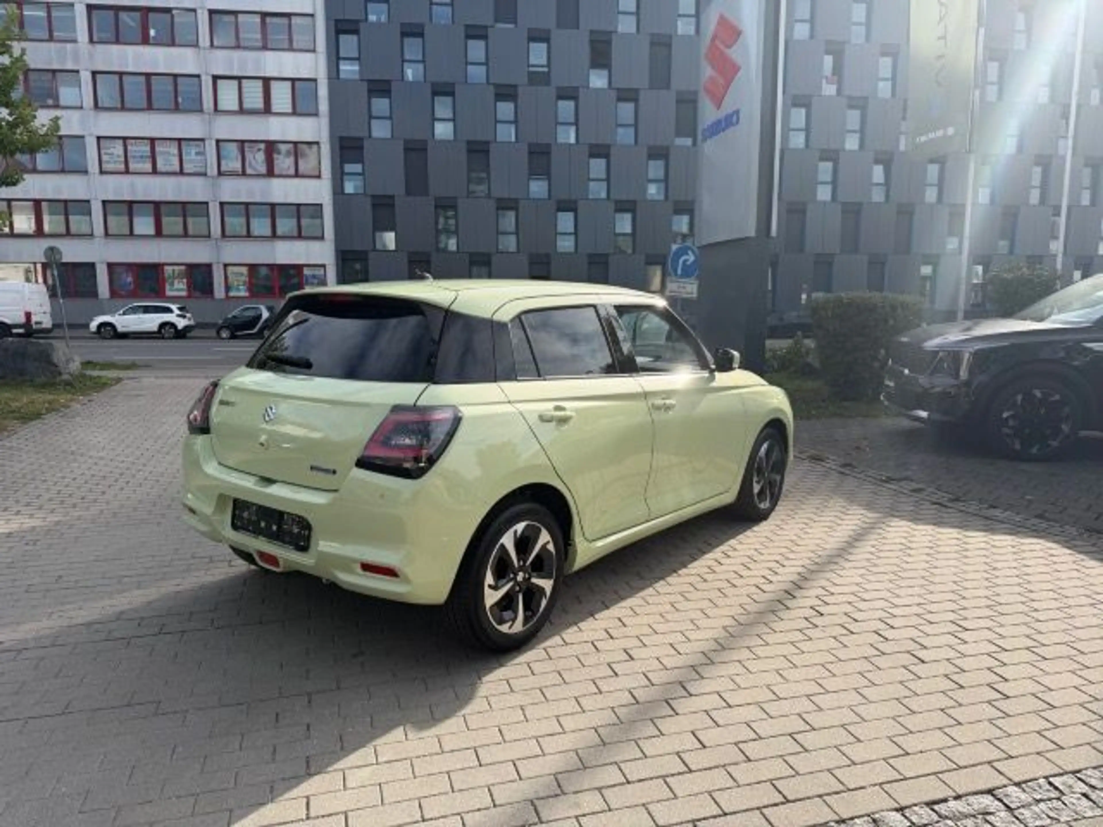 Suzuki Swift SWIFT COMFORT+ HYBRID — photo 6