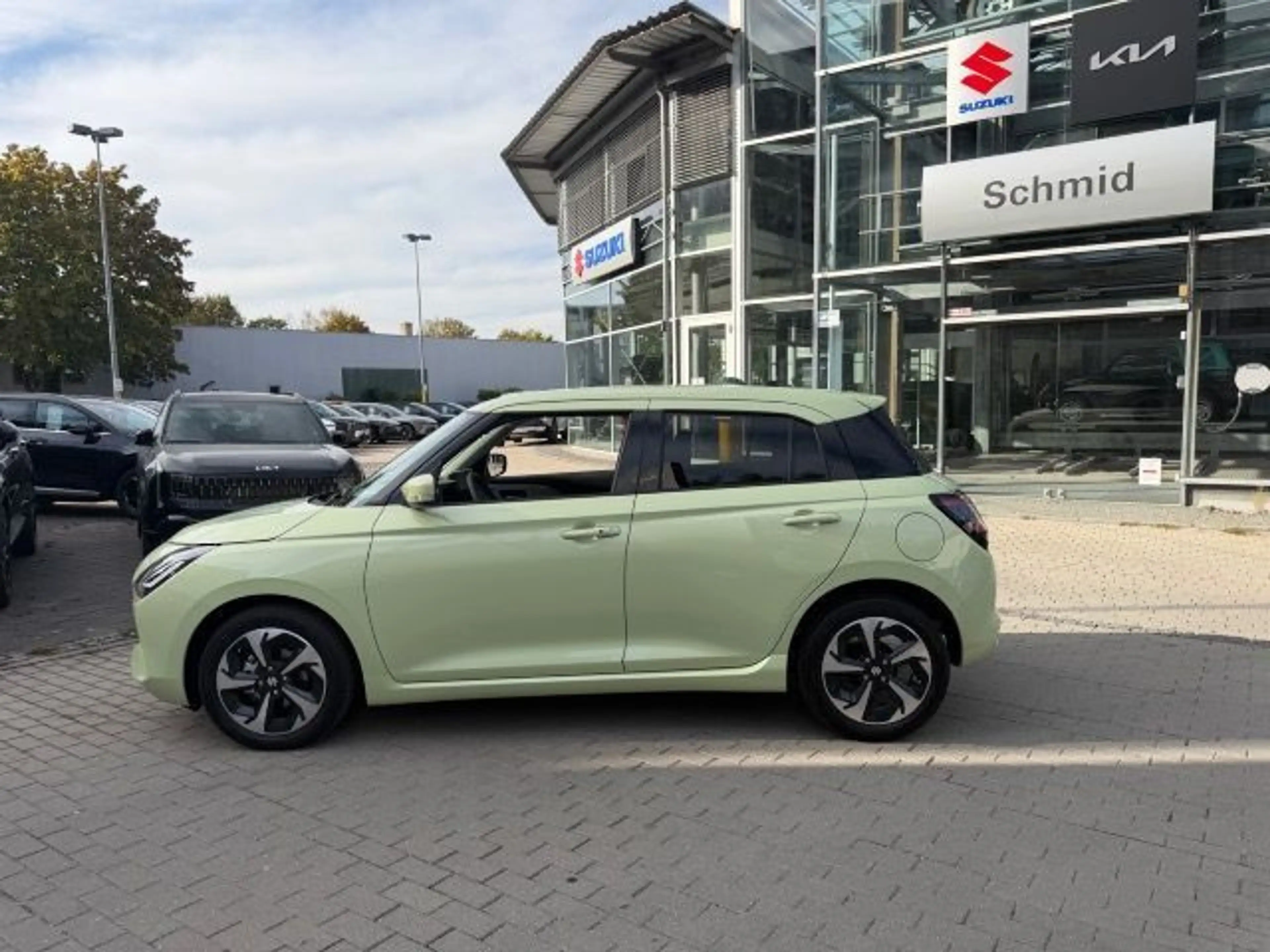 Suzuki Swift SWIFT COMFORT+ HYBRID — photo 10