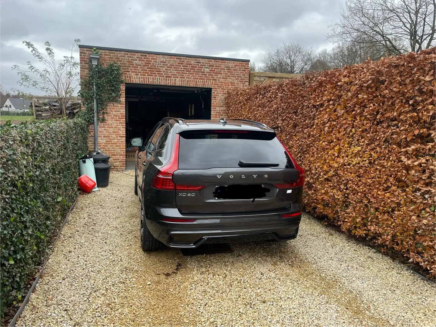Volvo XC60 T6 AWD Recharge ultimate Plus Dark 350pk - 1