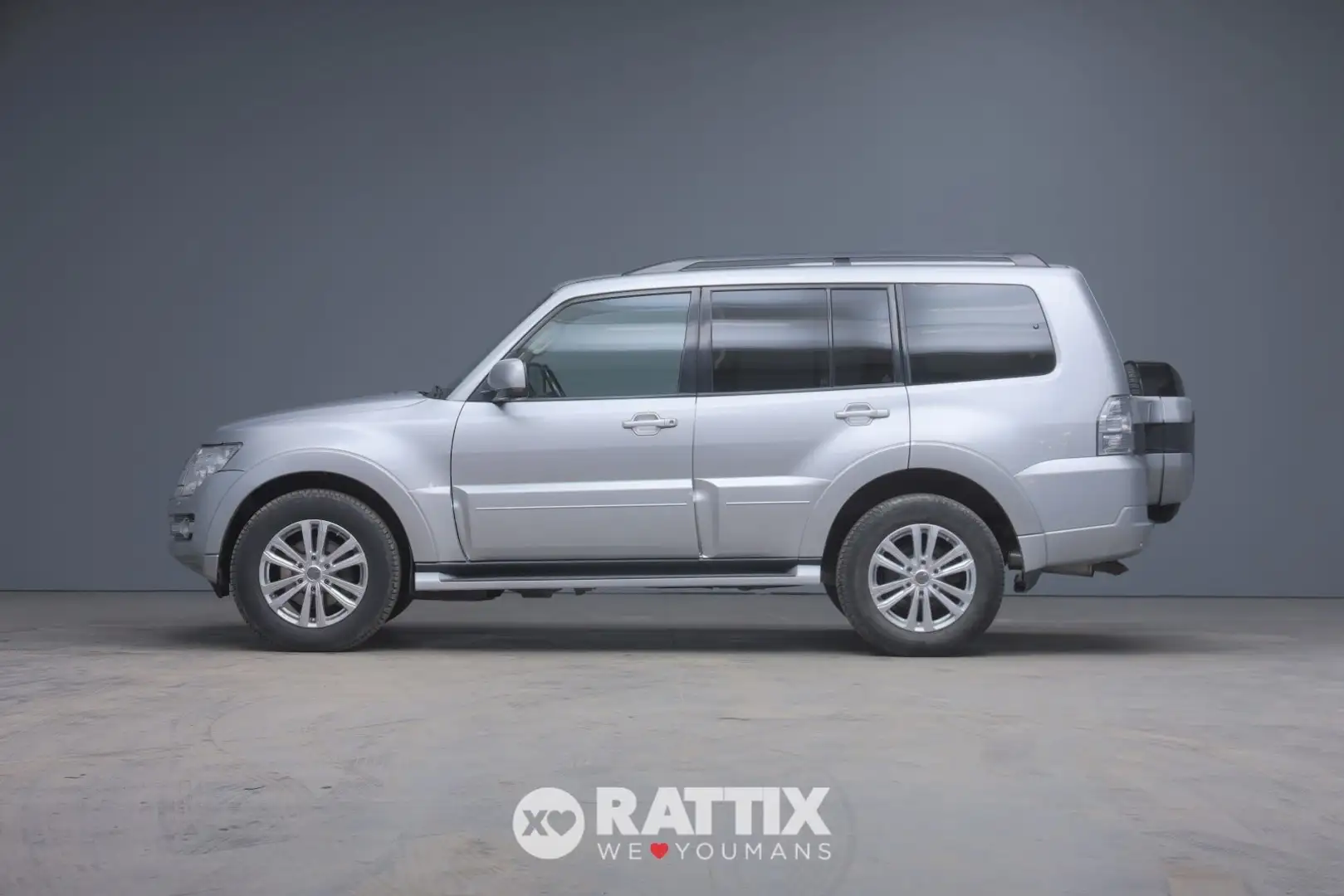 Mitsubishi Pajero 3.2 DI-D Instyle 5p 7p.ti auto + tetto apribile Grigio - 2