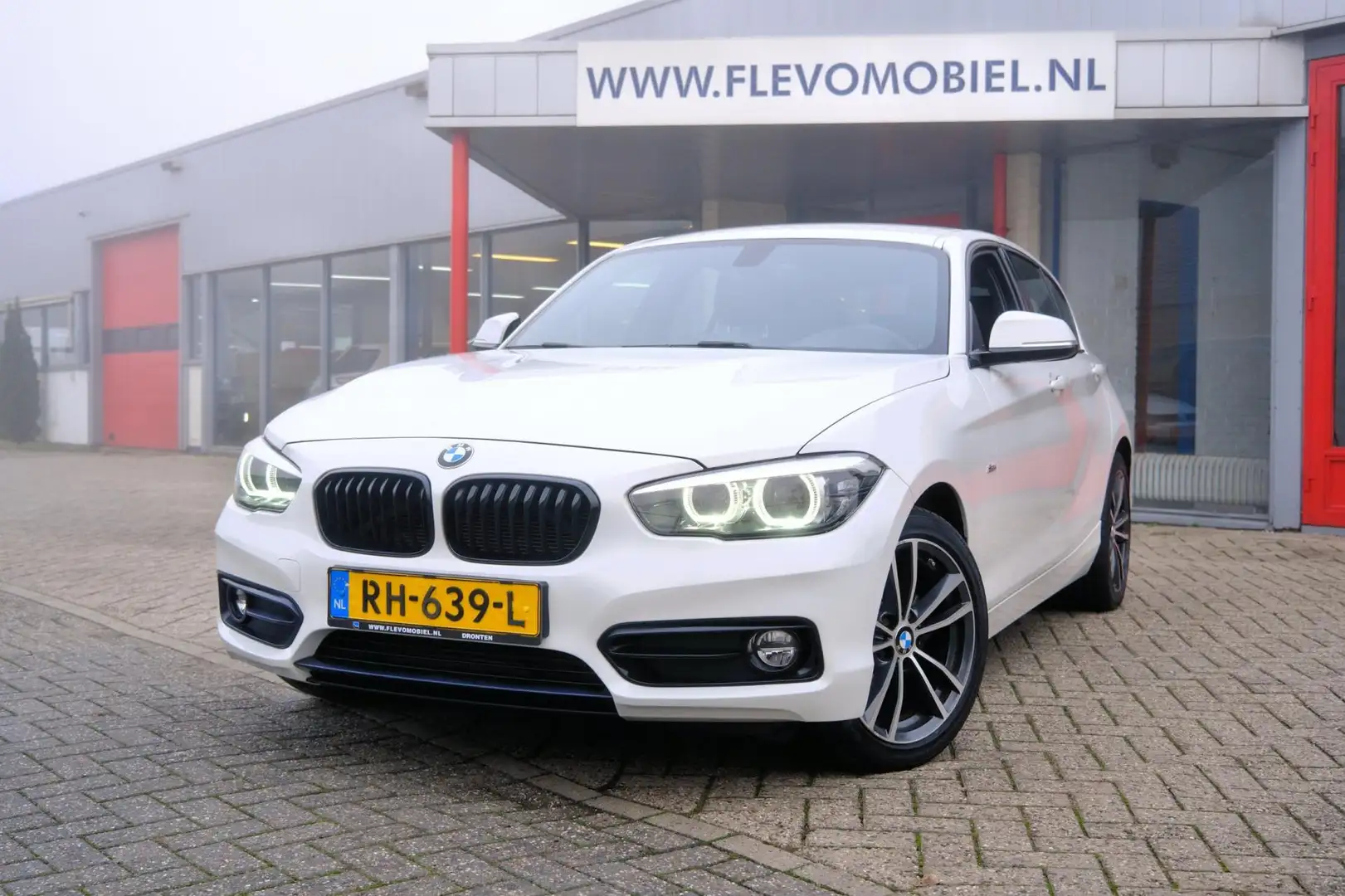 BMW 116 1-serie 116i Edition Sport Line Shadow Executive N Alb - 1
