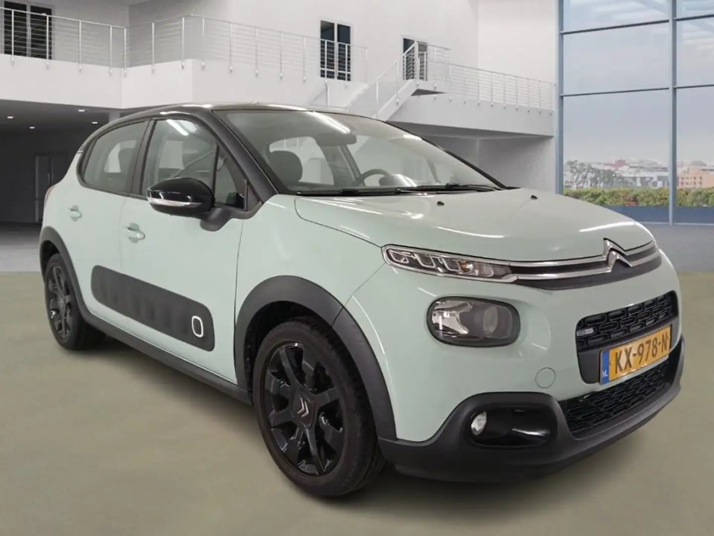 Citroen C3 1.2 PureTech Feel 62.900 km + NAP NL-auto Vert - 2