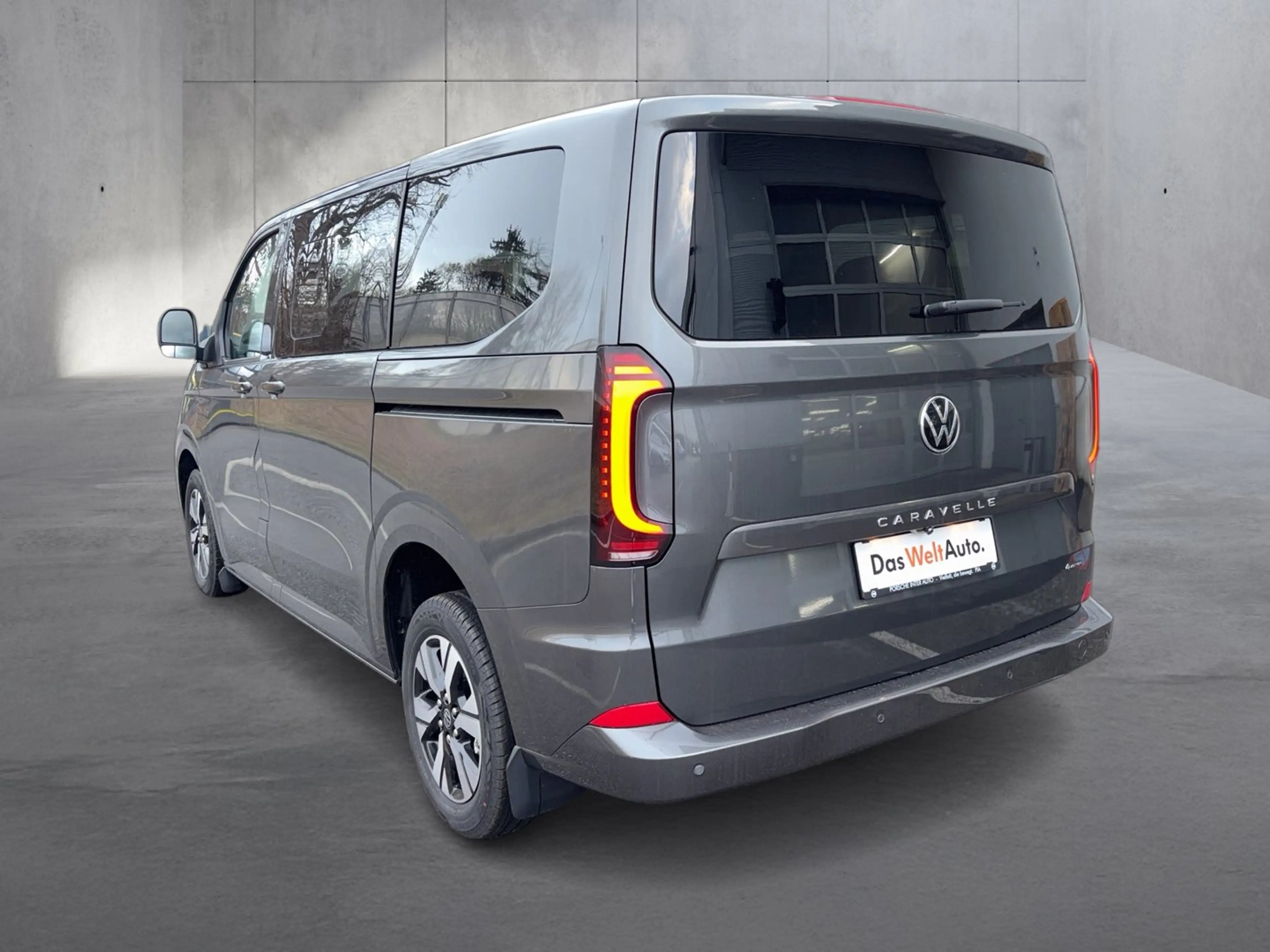 Volkswagen T7 Caravelle VW T7 Caravelle Style TDI 4MOTION — photo 3