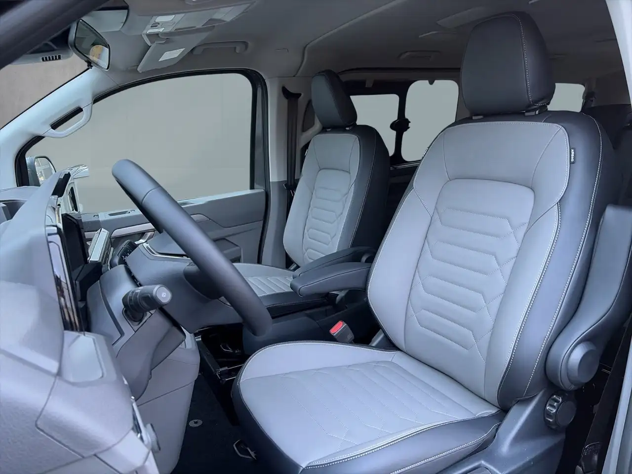 Volkswagen T7 Caravelle 2026 — фото 12
