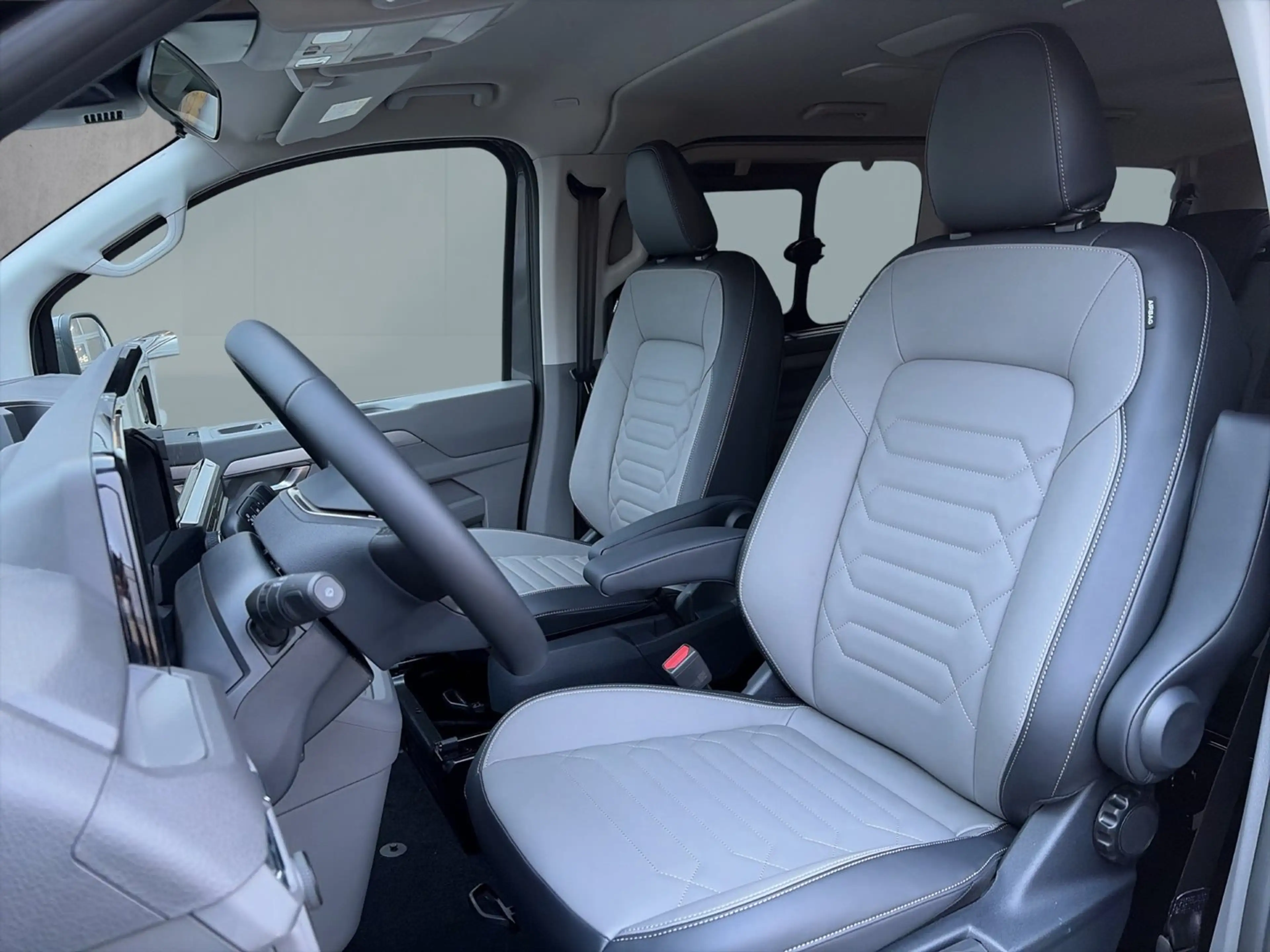 Volkswagen T7 Caravelle VW T7 Caravelle Style TDI 4MOTION — photo 12