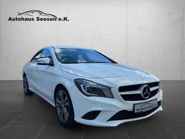 Mercedes-Benz CLA 180 * Teilleder* Xenon* PDC*