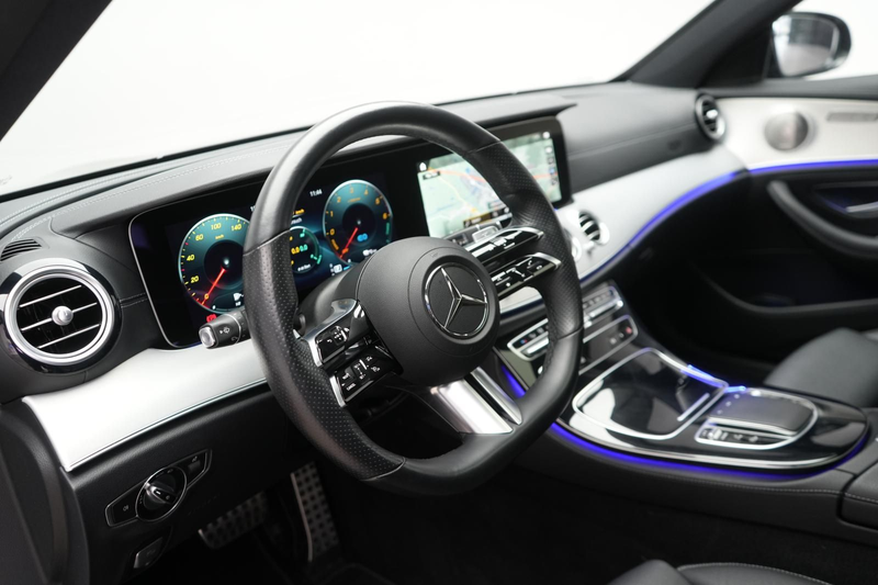 Mercedes-Benz E 300 de T 9G-Tronic  AMG Line AHK/Leder/HUD — photo 12