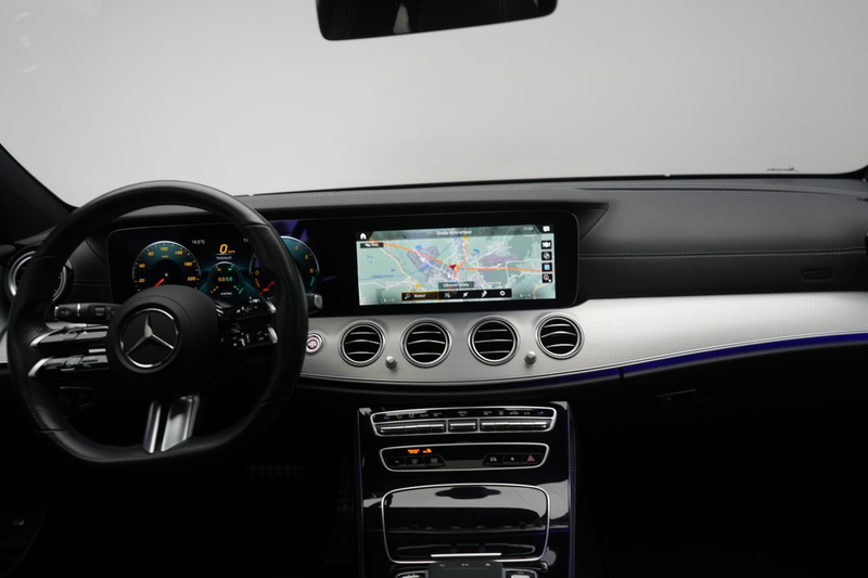 Mercedes-Benz E 300 de T 9G-Tronic  AMG Line AHK/Leder/HUD — photo 14