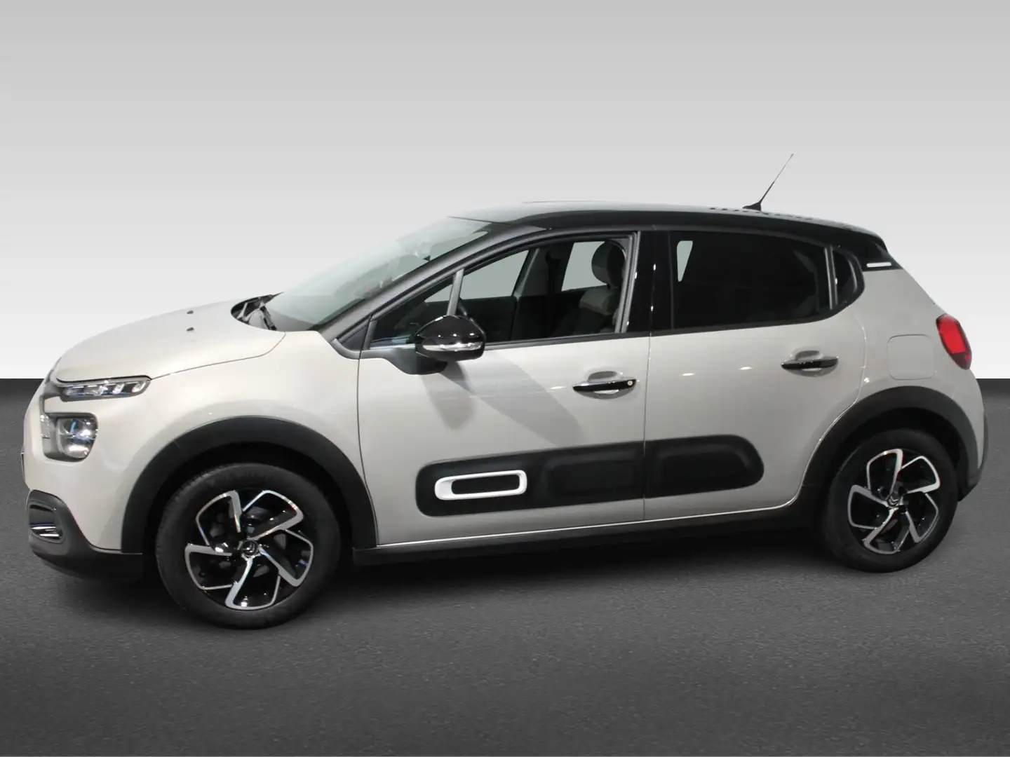 Citroen C3 1.2 PureTech 83pk Shine Rijdende Demo, afspraak op Grijs - 2