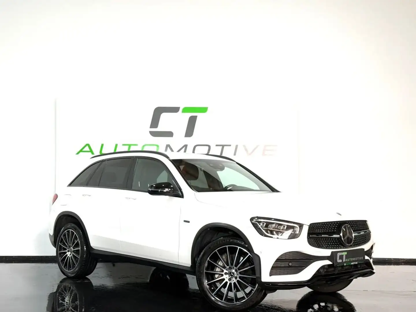 Mercedes-Benz GLC 300 de PHEV 4Matic AMG-Line Weiß - 1