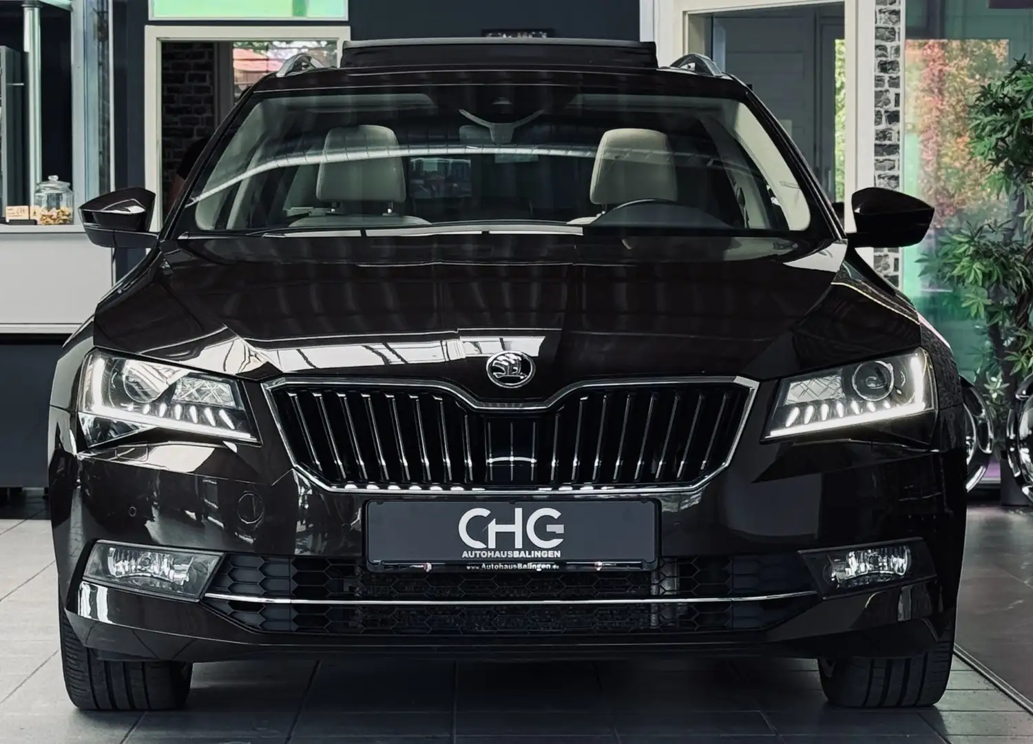 Skoda Superb Combi Style |Pano|Standheizung|AHK|LED|ACC| Braun - 2