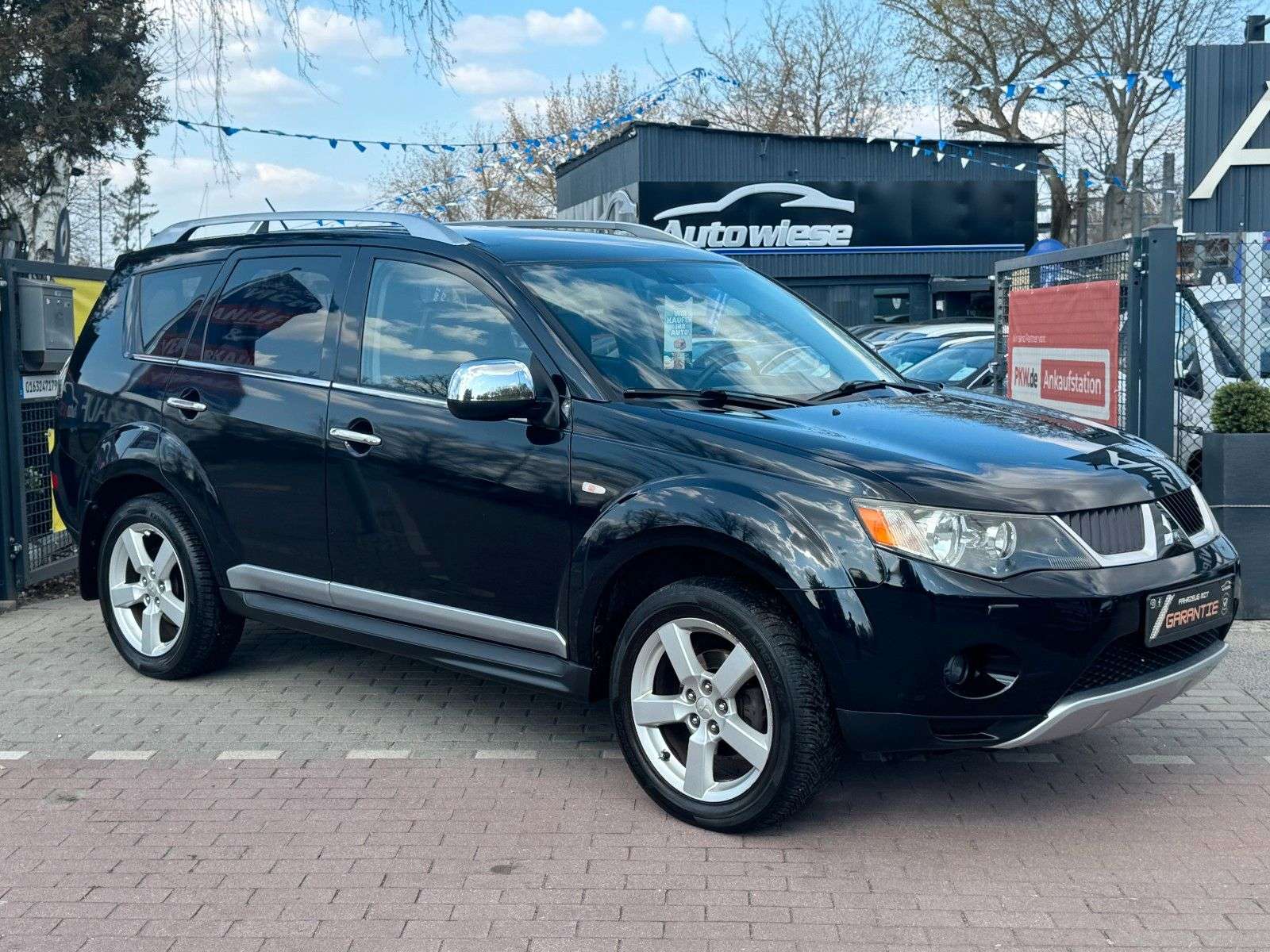 Second hand Mitsubishi Outlander 2.4