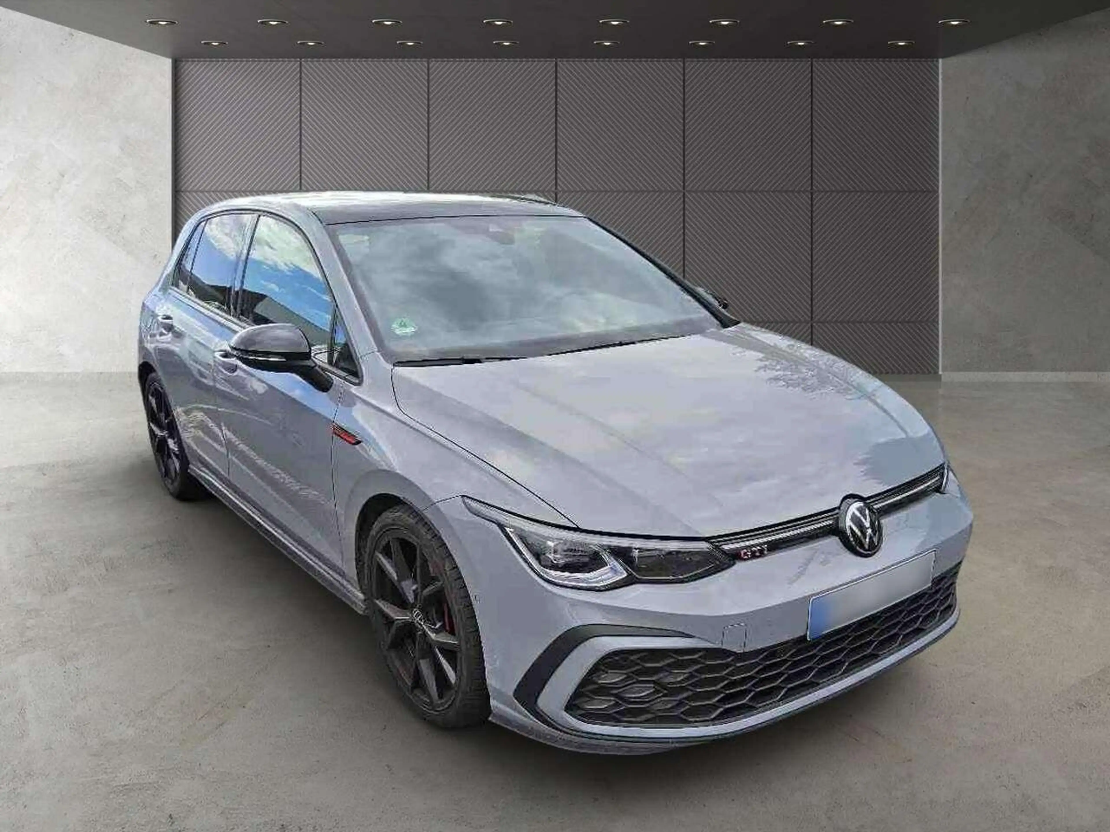 Volkswagen Golf GTI 2.0 TSI AHK Pano Matrix Sitzbe Memory RearView — photo 3