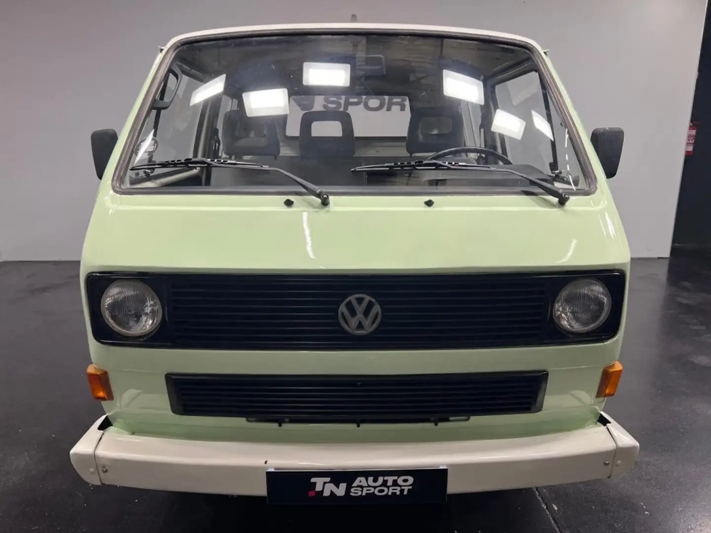 Volkswagen T5 Caravelle TD Verde - 2