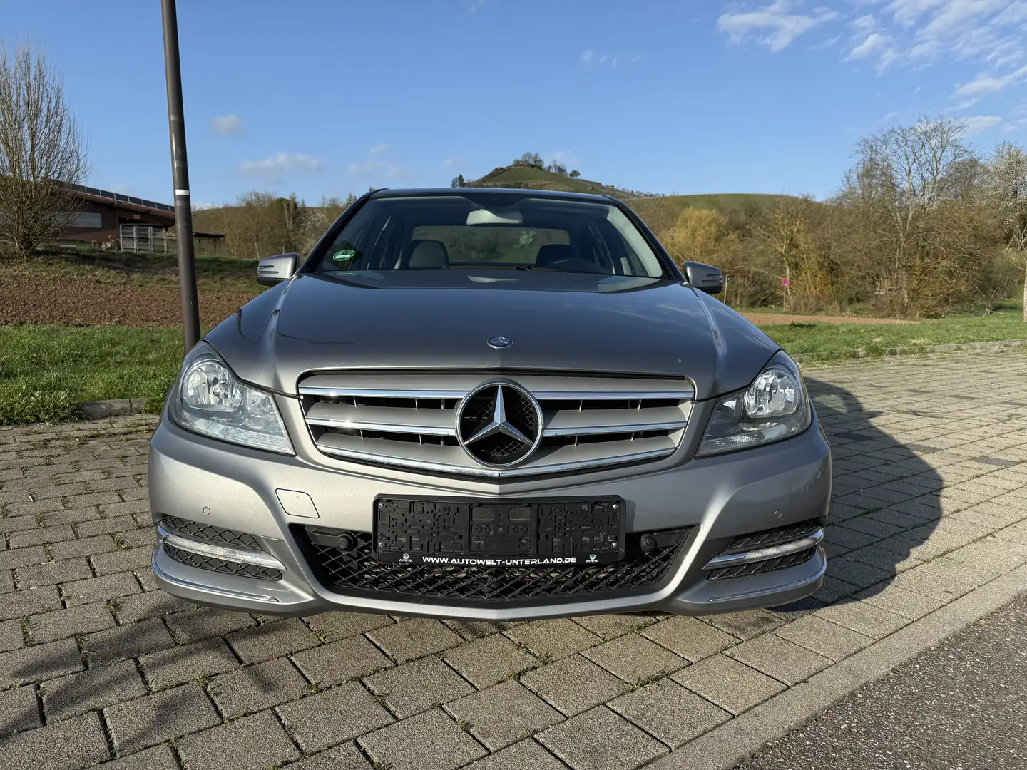Mercedes-Benz C 180 C180 CGI 1.8L Avantgarde Navi Sitzheizung Tempomat Grau - 1