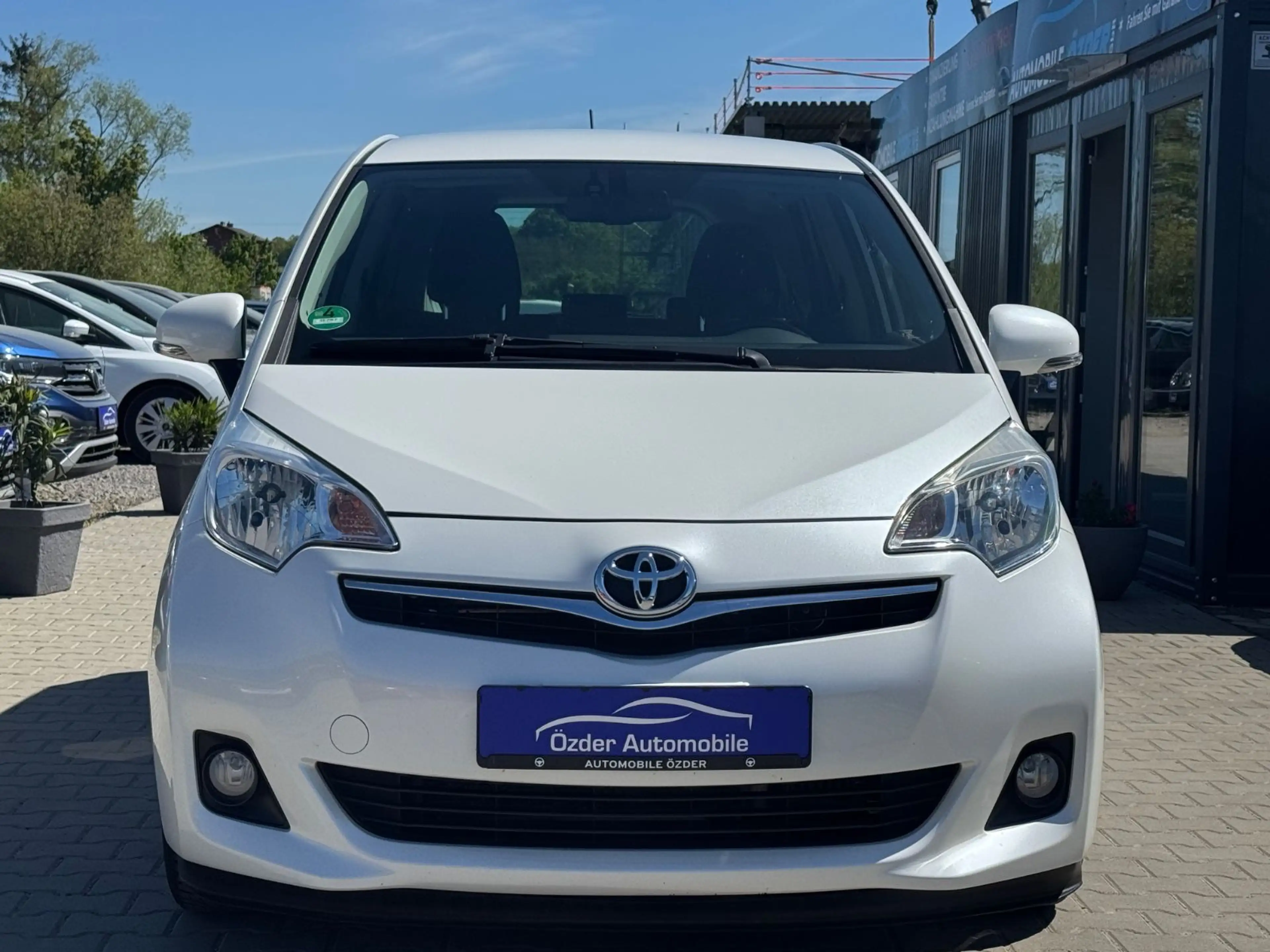 Toyota Verso-S 1.4 D Club+Finanzierung+Garantie — photo 2