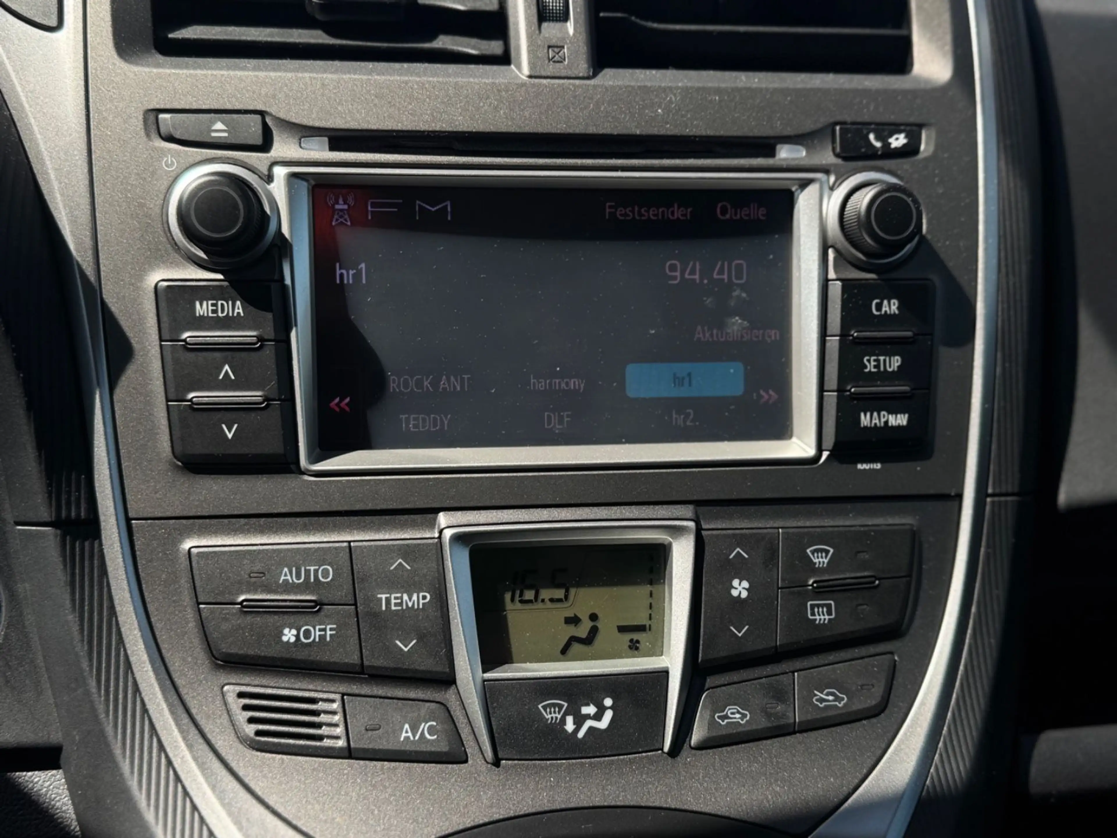 Toyota Verso-S 1.4 D Club+Finanzierung+Garantie — photo 15
